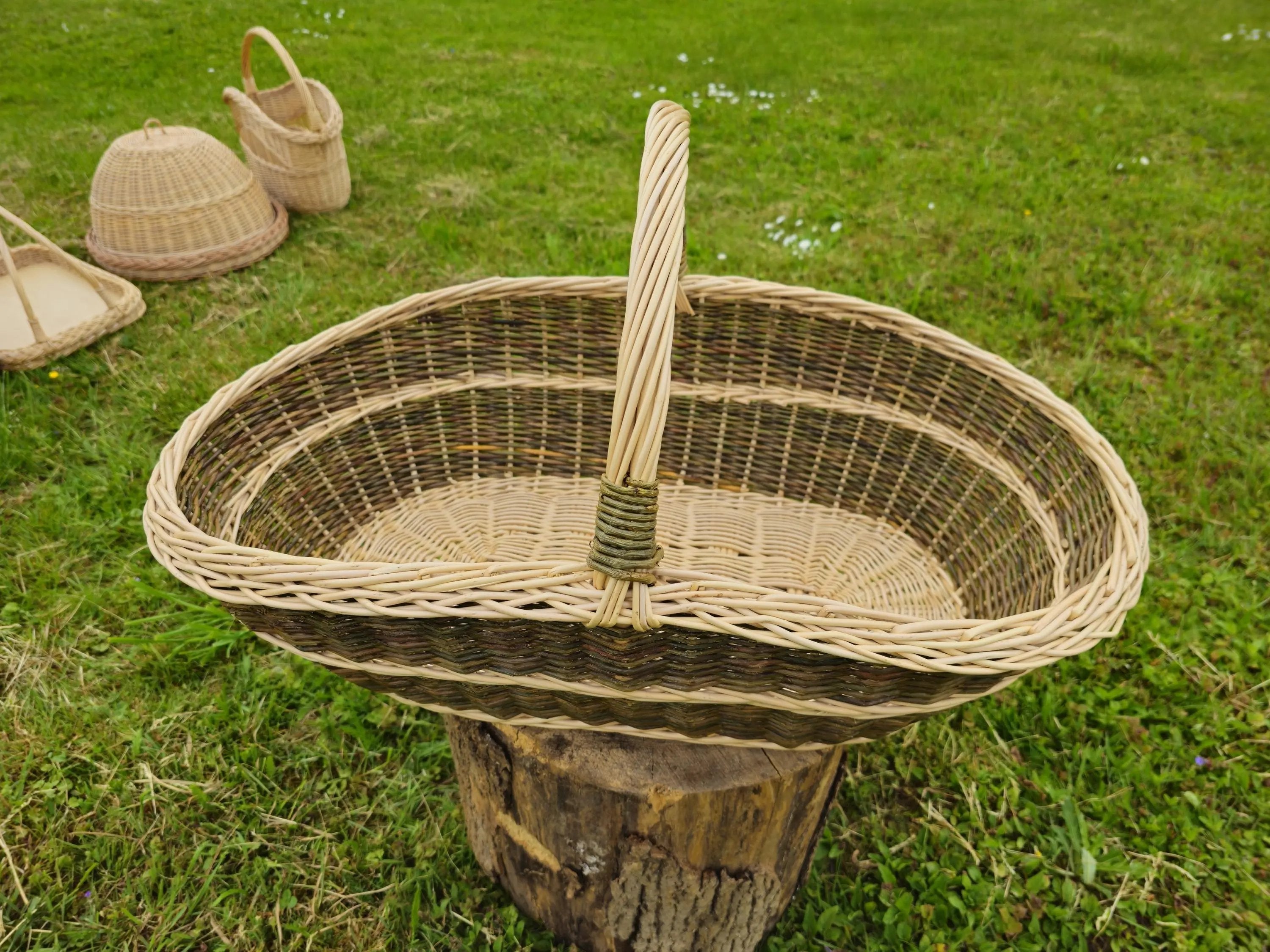 Extra Large Wicker Basket – Rustic Willow Basket With Sturdy Handle - NaturelyWoven