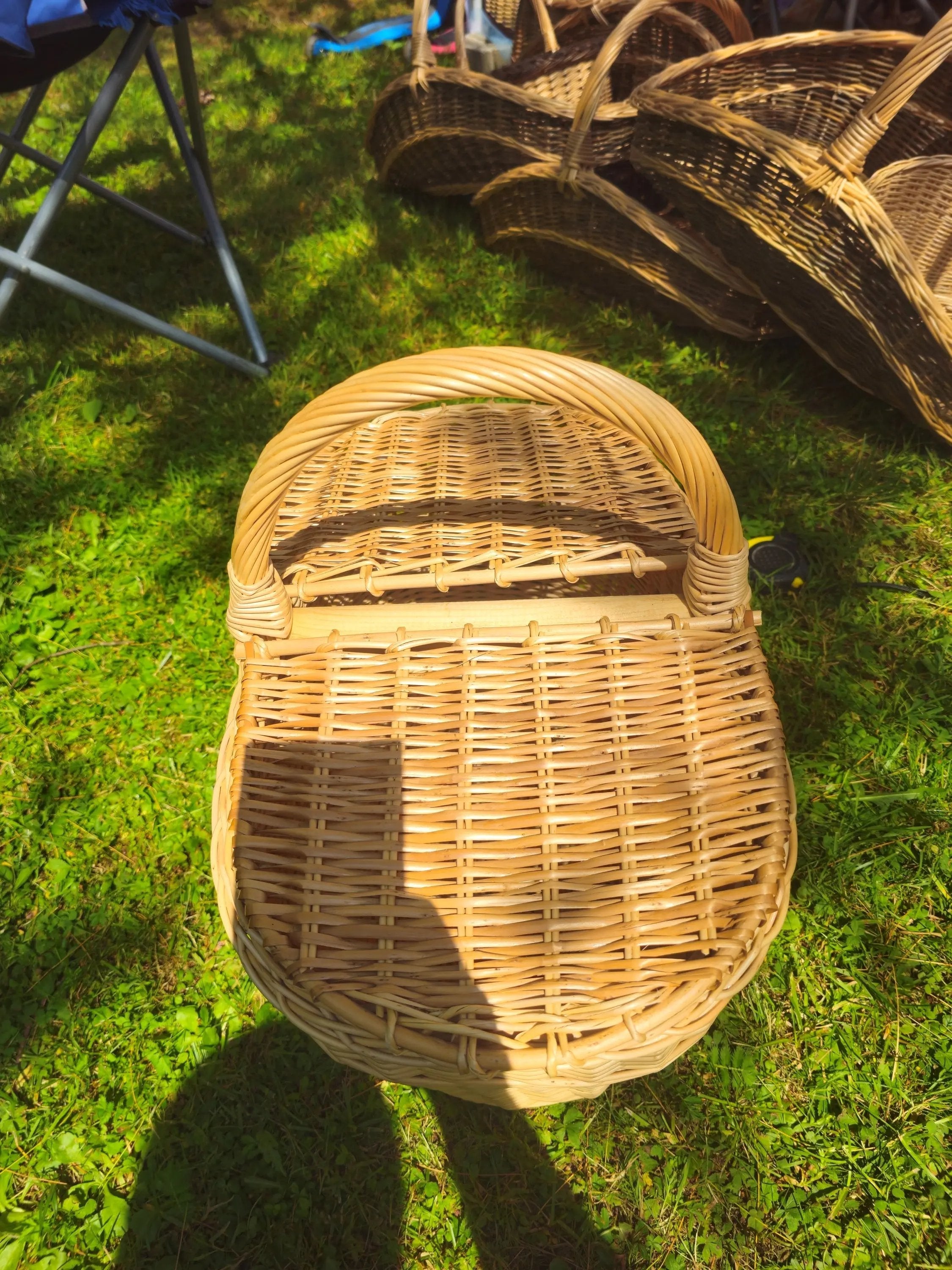 Handmade Picnic Basket – Large Wicker Double Lid Foraging & Herb Gathering - NaturelyWoven