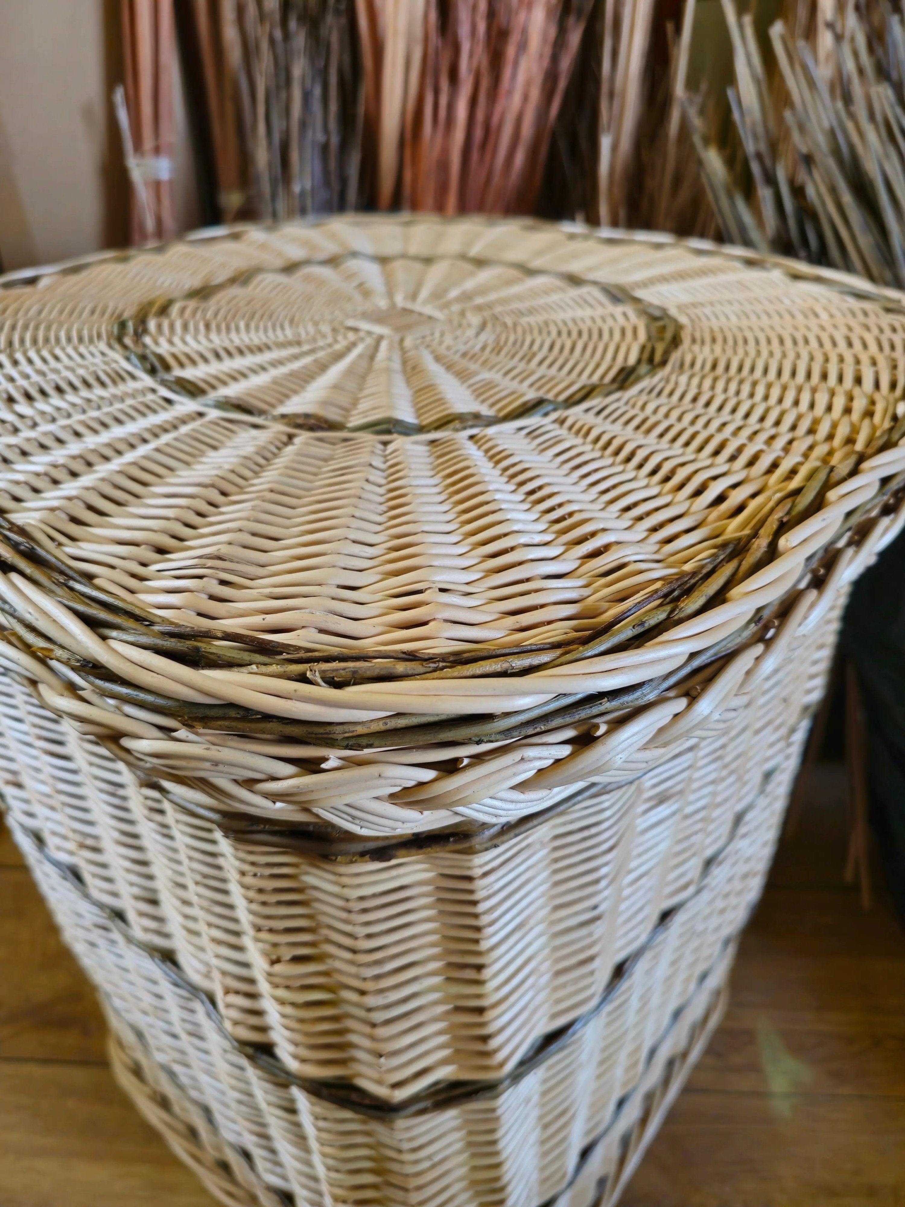 Handmade Large Willow Laundry Hamper with Lid - NaturelyWoven