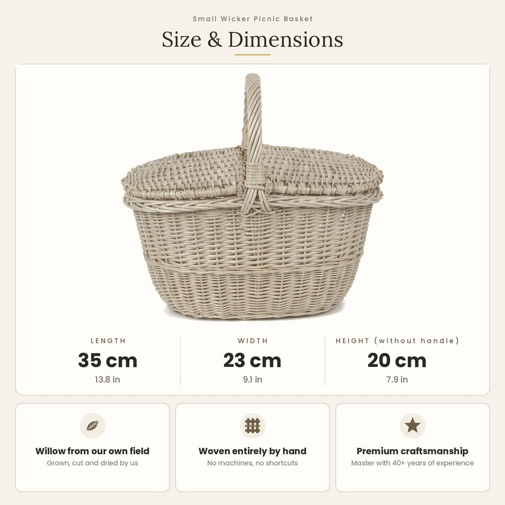 Pikniko pintinės matmenys: ilgis 35 cm, plotis 23 cm, aukštis be rankenos 20 cm