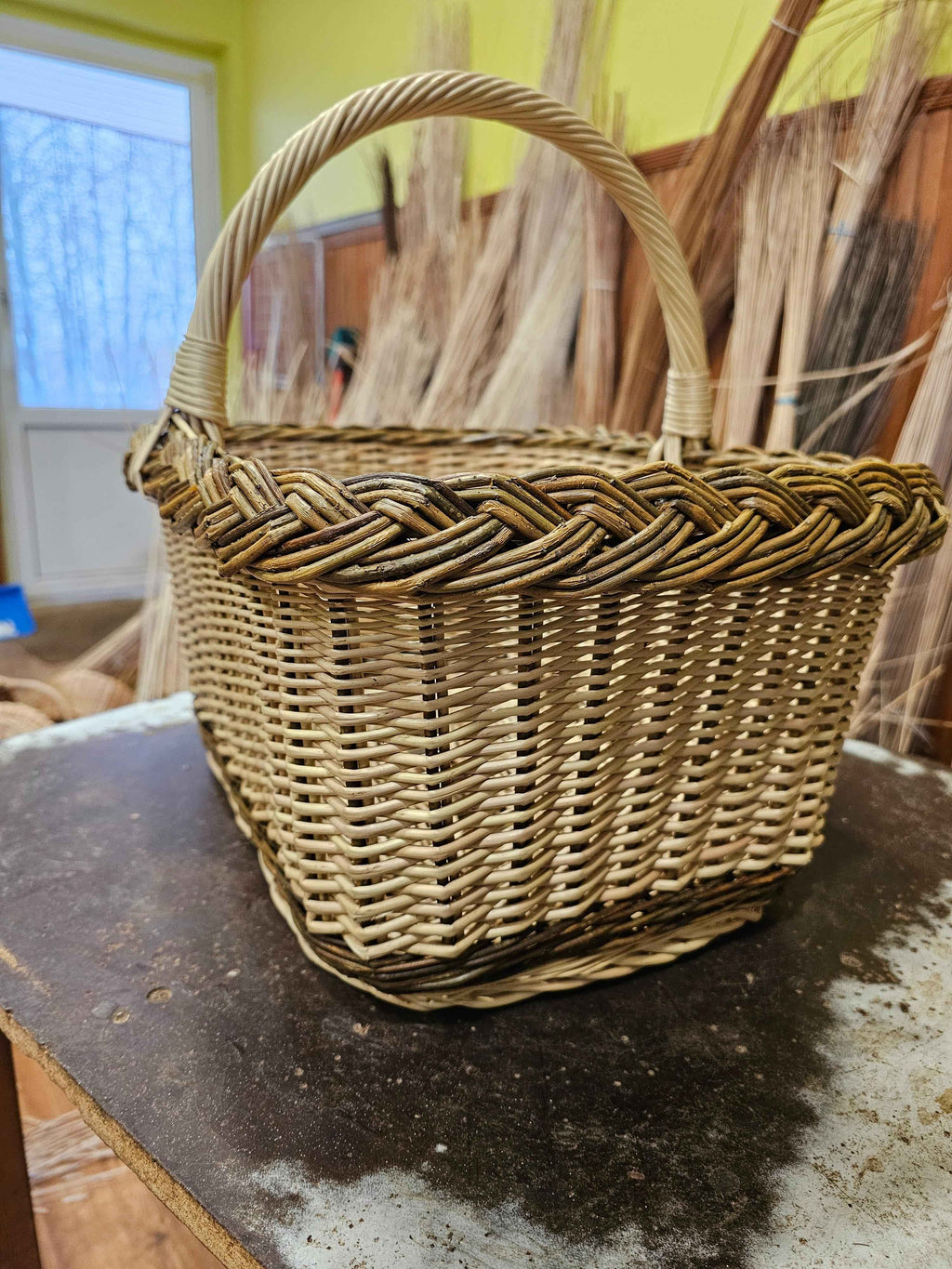 Wicker basket 022r
