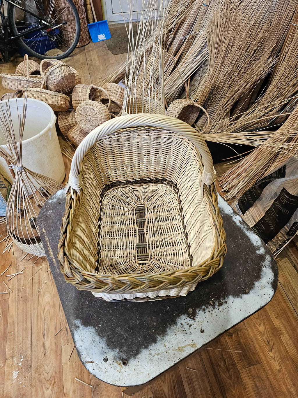 Wicker basket 022r