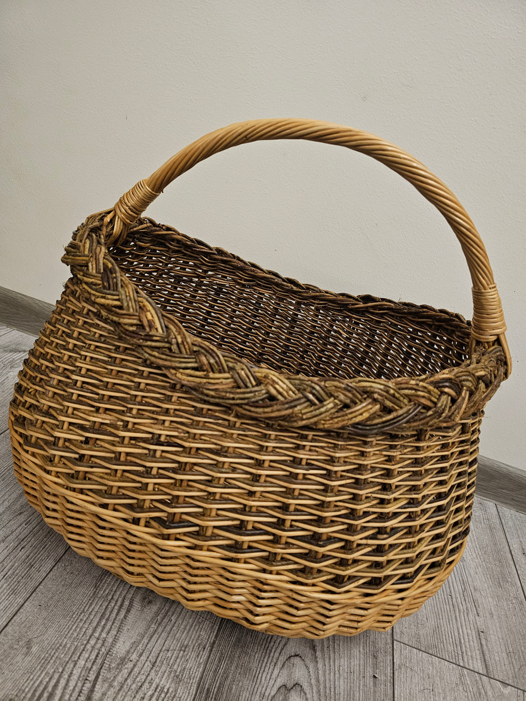 Pintinė 015r