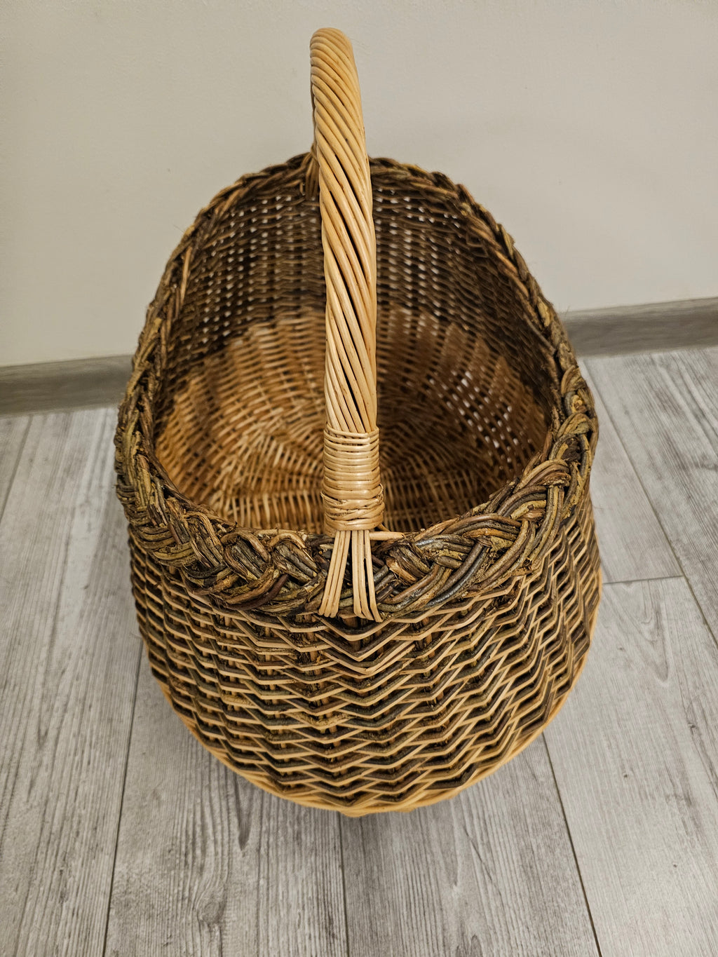 Pintinė 015r