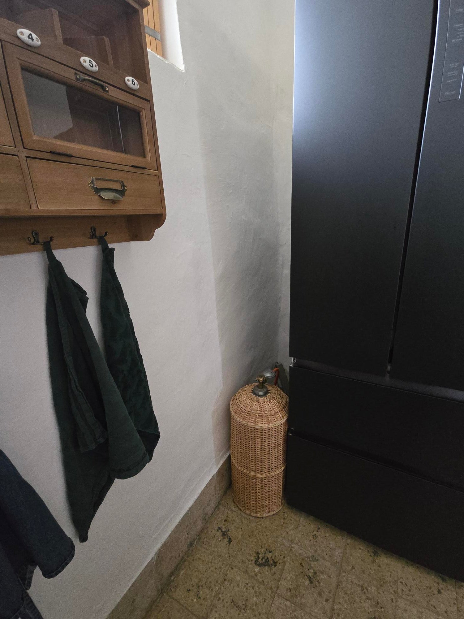 Gaubtas dujų balionui 012r