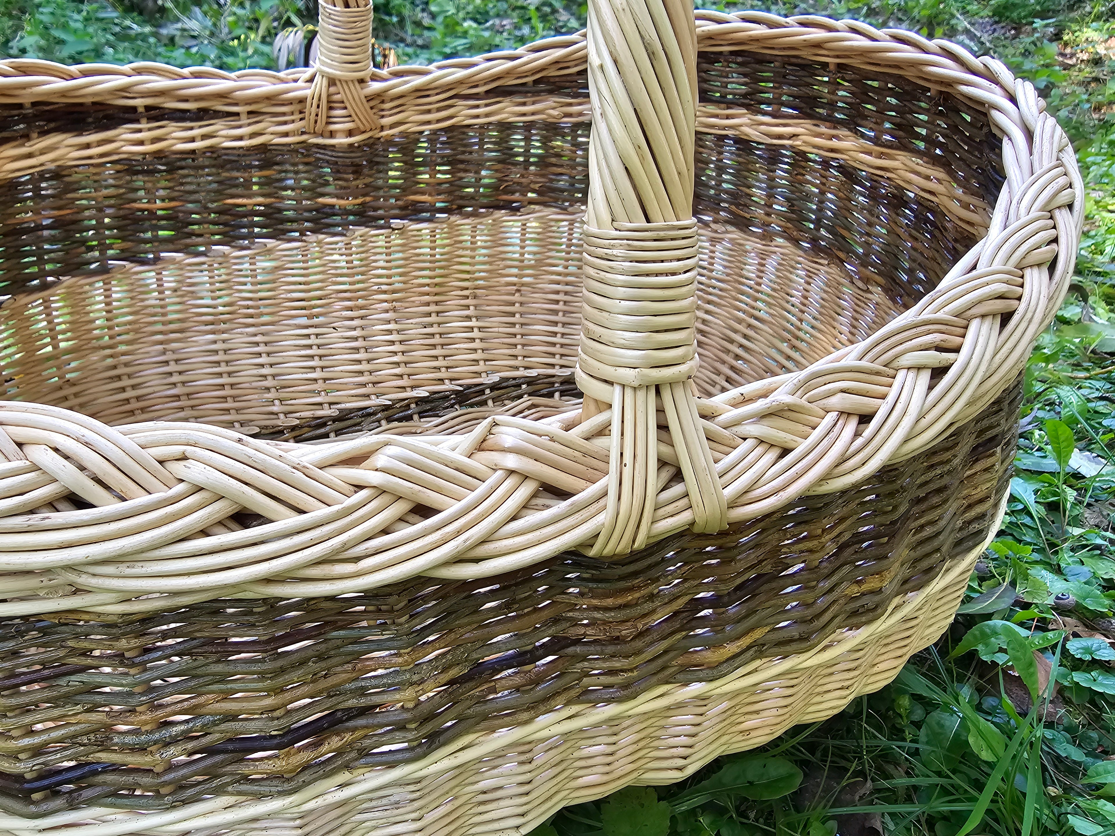 Pintinė grybavimui su aukšta rankena