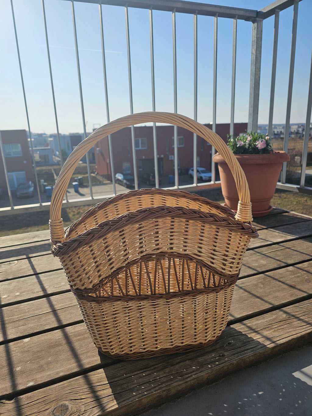 Dekoratyvinė pintinė — vytelių pintinė, 7 nuotrauka