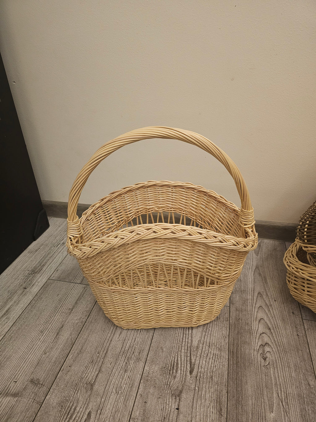 Dekoratyvinė pintinė — vytelių pintinė, 15 nuotrauka