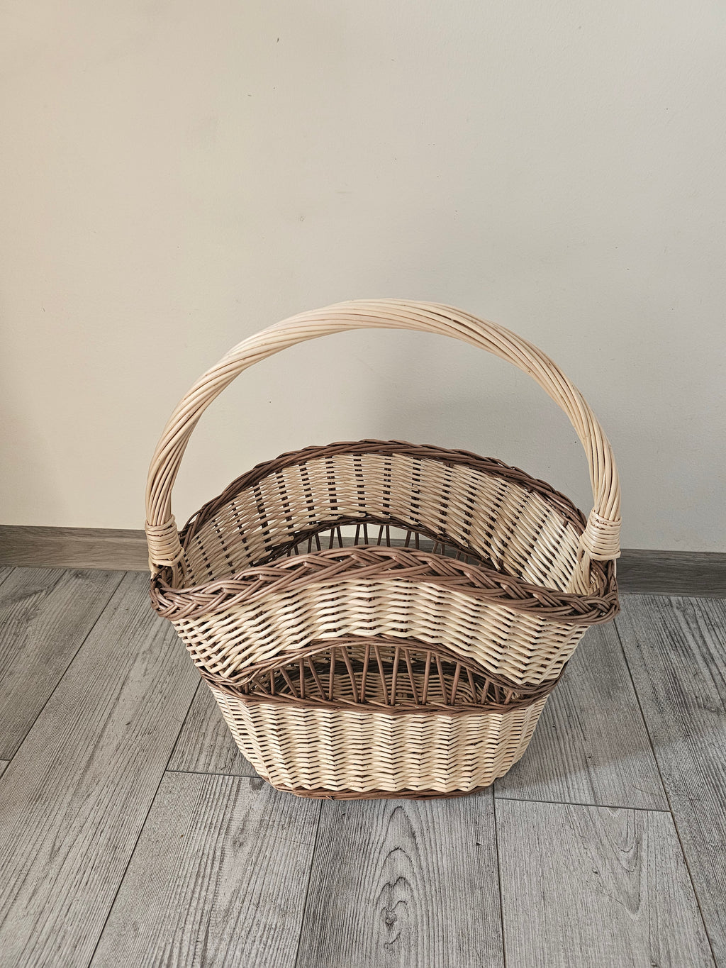 Dekoratyvinė pintinė — vytelių pintinė, 19 nuotrauka