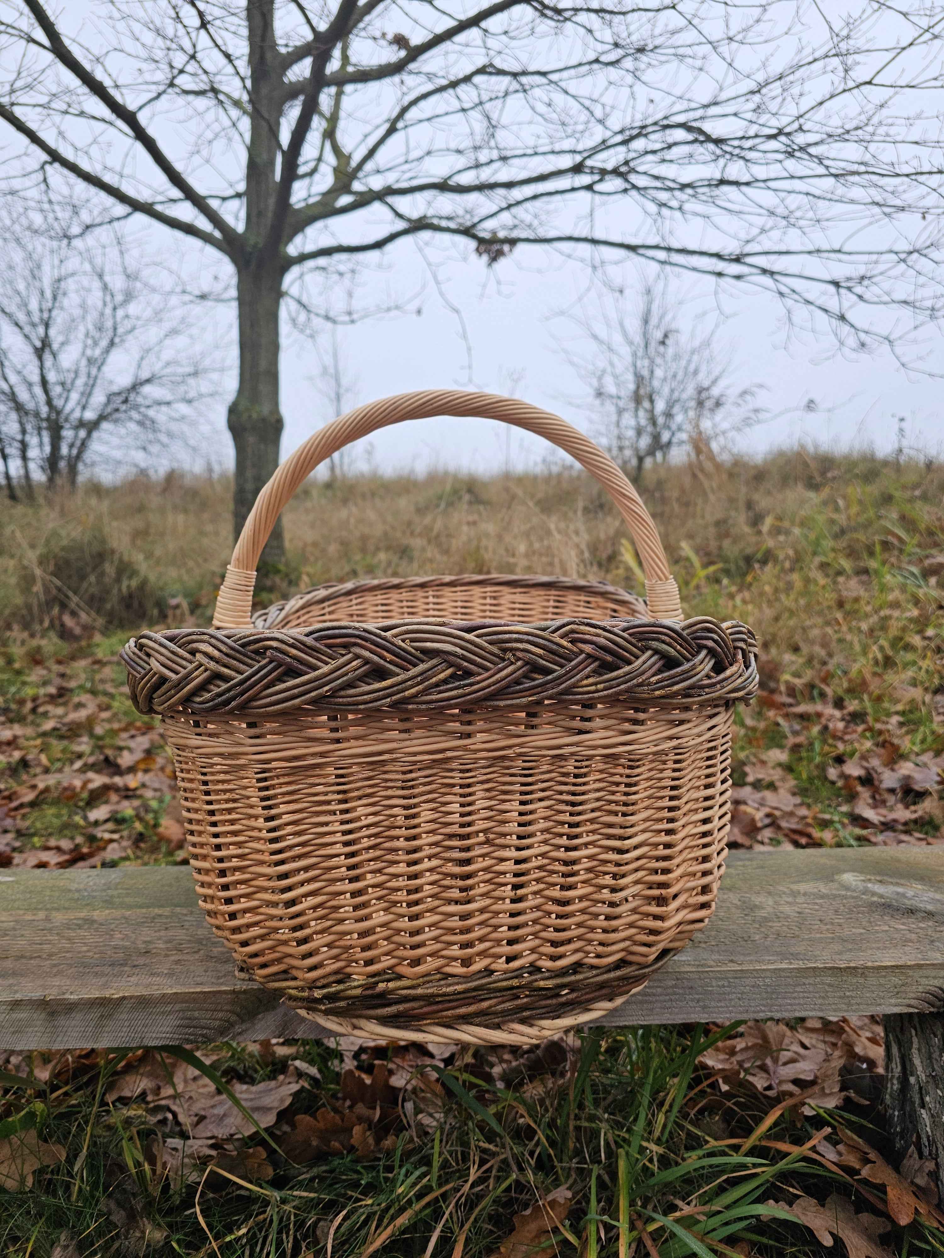 Ypač didelė sodo pintinė su rankena — vytelių pintinė, 10 nuotrauka