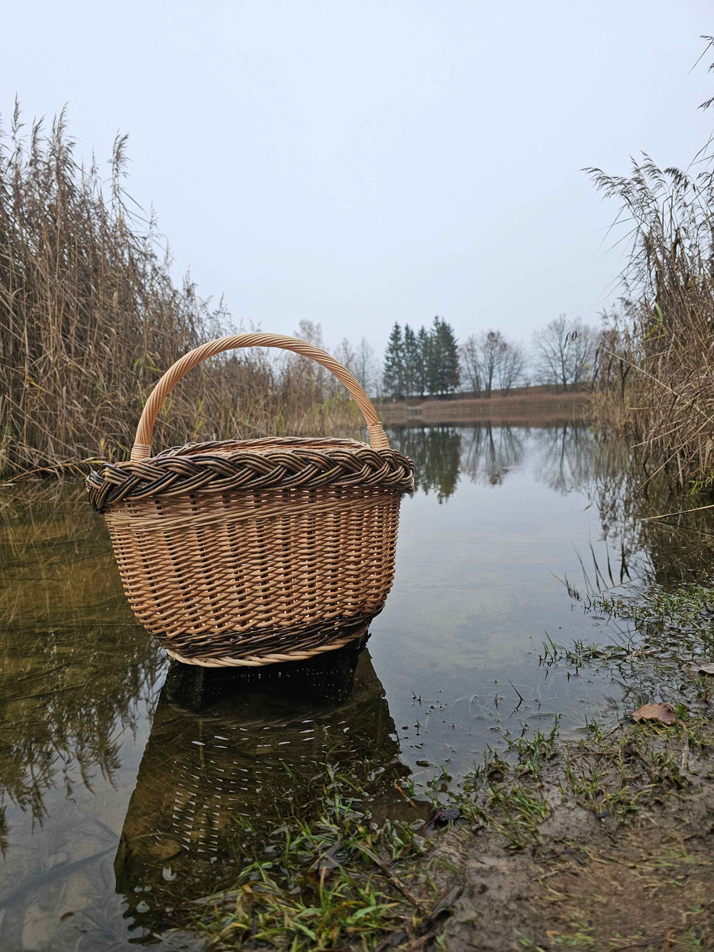 Wicker basket 014r - NaturelyWoven wicker - handmade