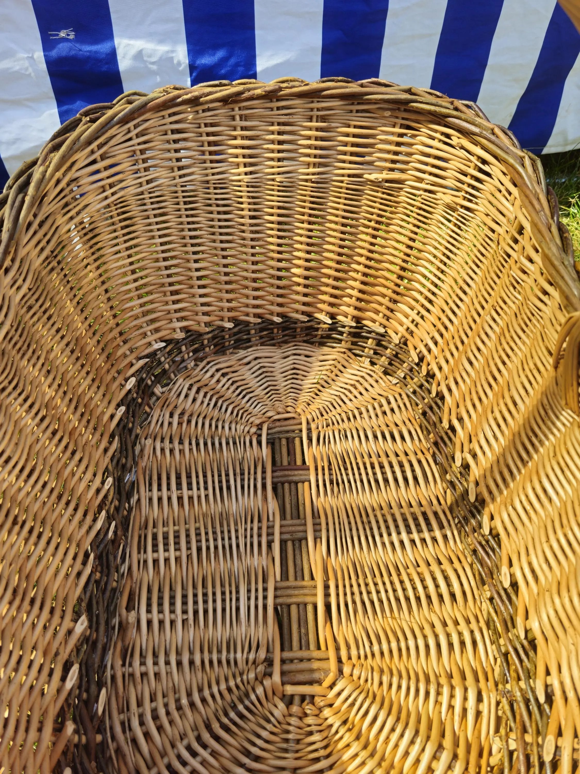 Extra Large Wicker Basket – Handwoven Willow Storage Basket with Handle - NaturelyWoven
