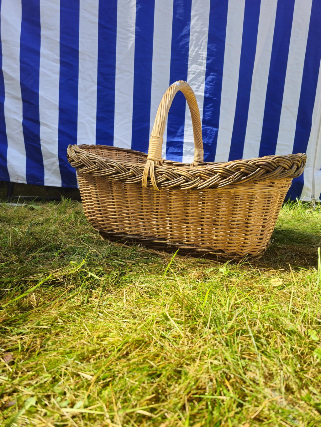 Extra Large Wicker Basket – Handwoven Willow Storage Basket with Handle - NaturelyWoven