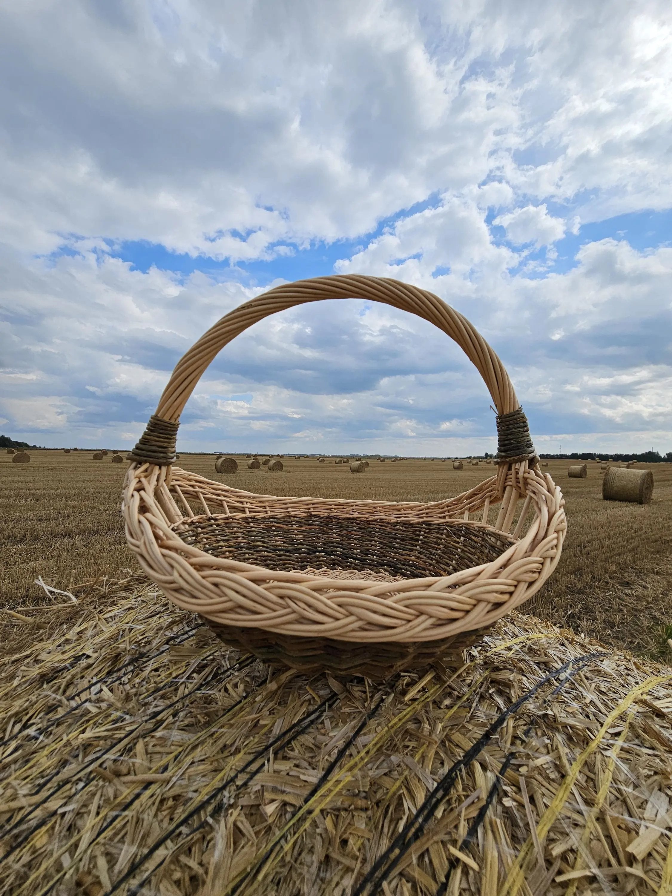 Handmade Wicker Basket – Rustic Willow Trug for Bread Serving & Garden Gathering - NaturelyWoven