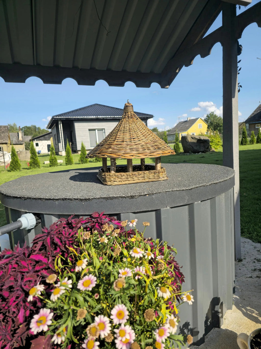 Handmade Wicker Bird Feeder – Rustic Willow Garden Feeder with Roof - NaturelyWoven