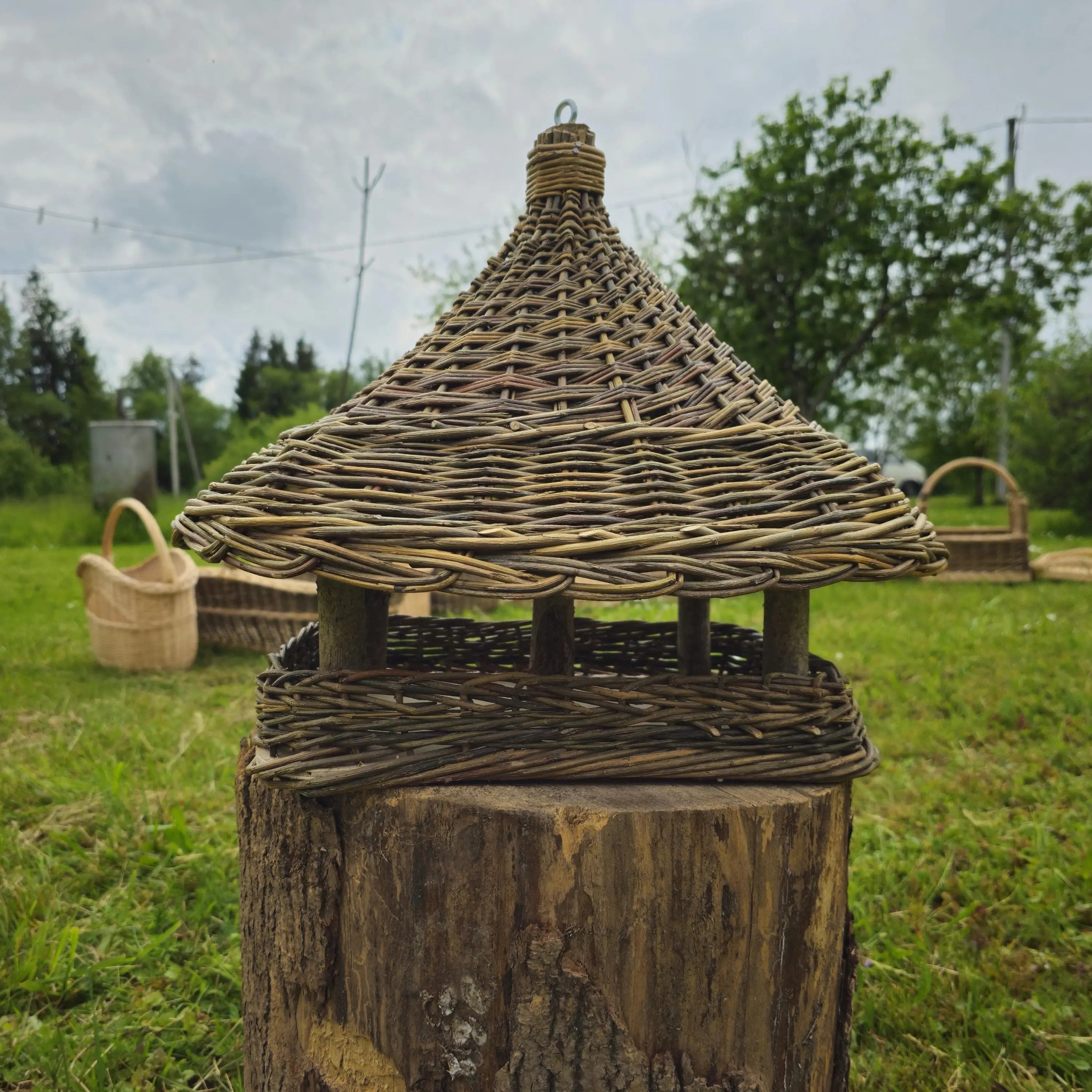 Handmade Wicker Bird Feeder – Rustic Willow Garden Feeder with Roof - NaturelyWoven