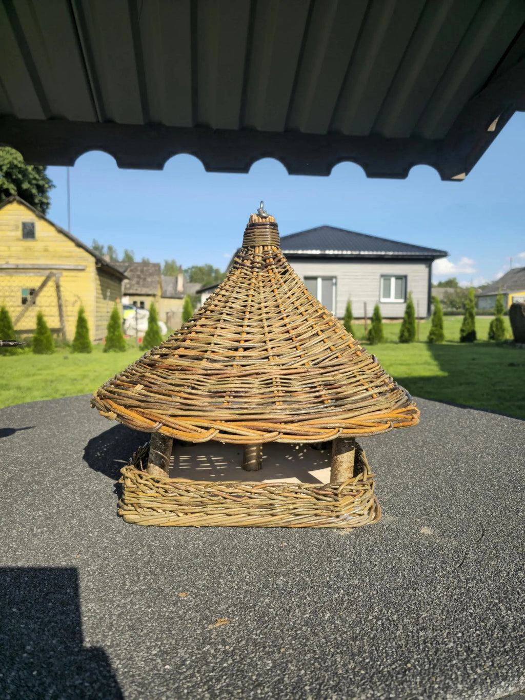 Handmade Wicker Bird Feeder – Rustic Willow Garden Feeder with Roof - NaturelyWoven