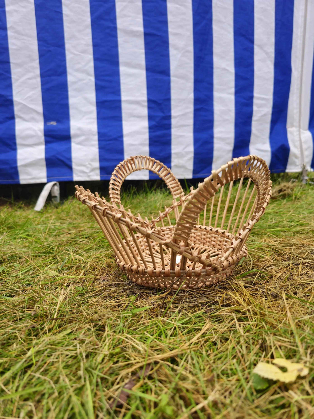 Wicker tray 004r - NaturelyWoven wicker - handmade