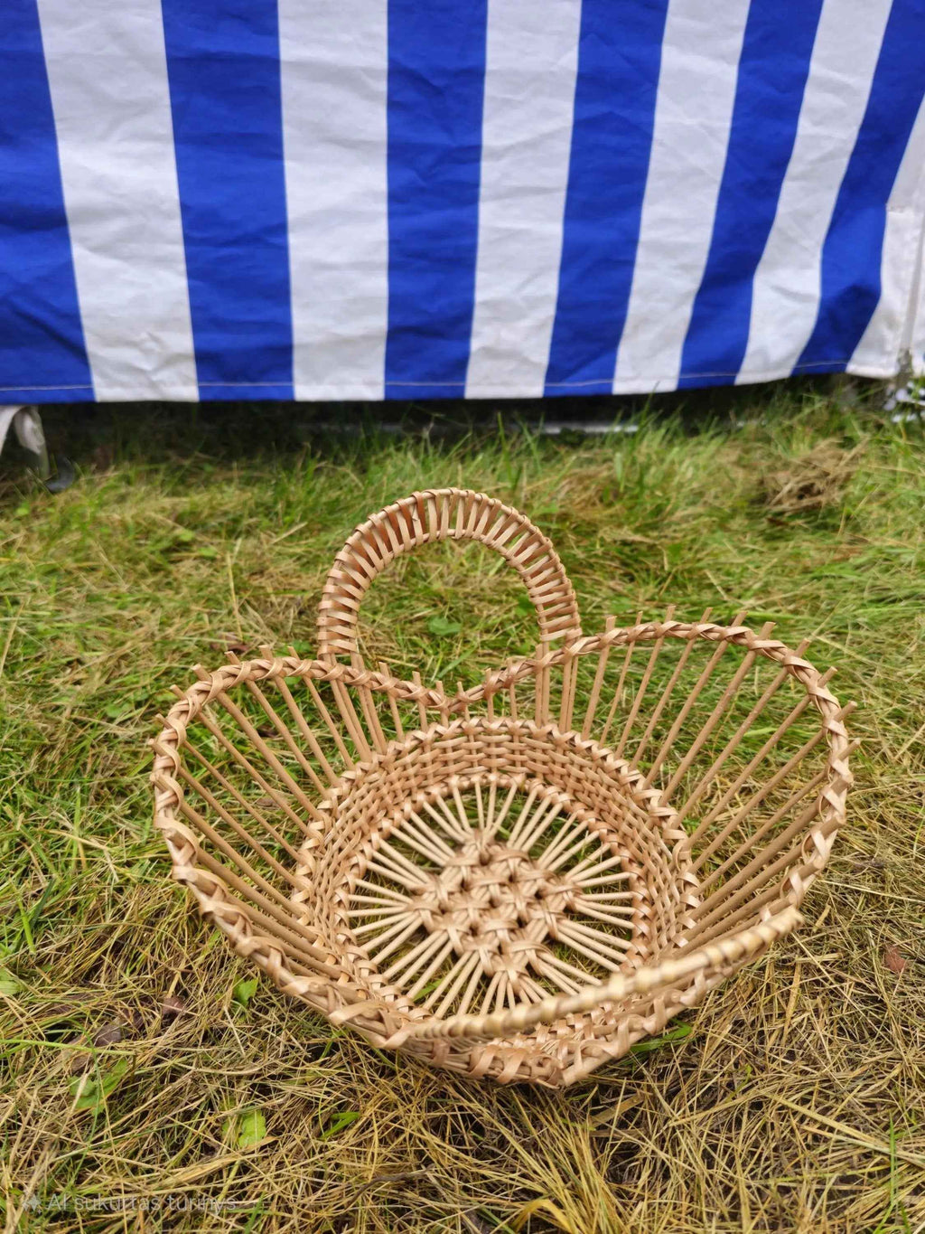 Wicker tray 004r - NaturelyWoven wicker - handmade