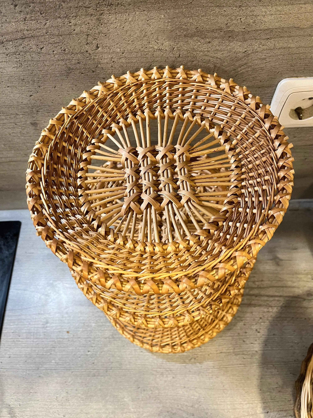 Wicker tray 003r - NaturelyWoven wicker - handmade