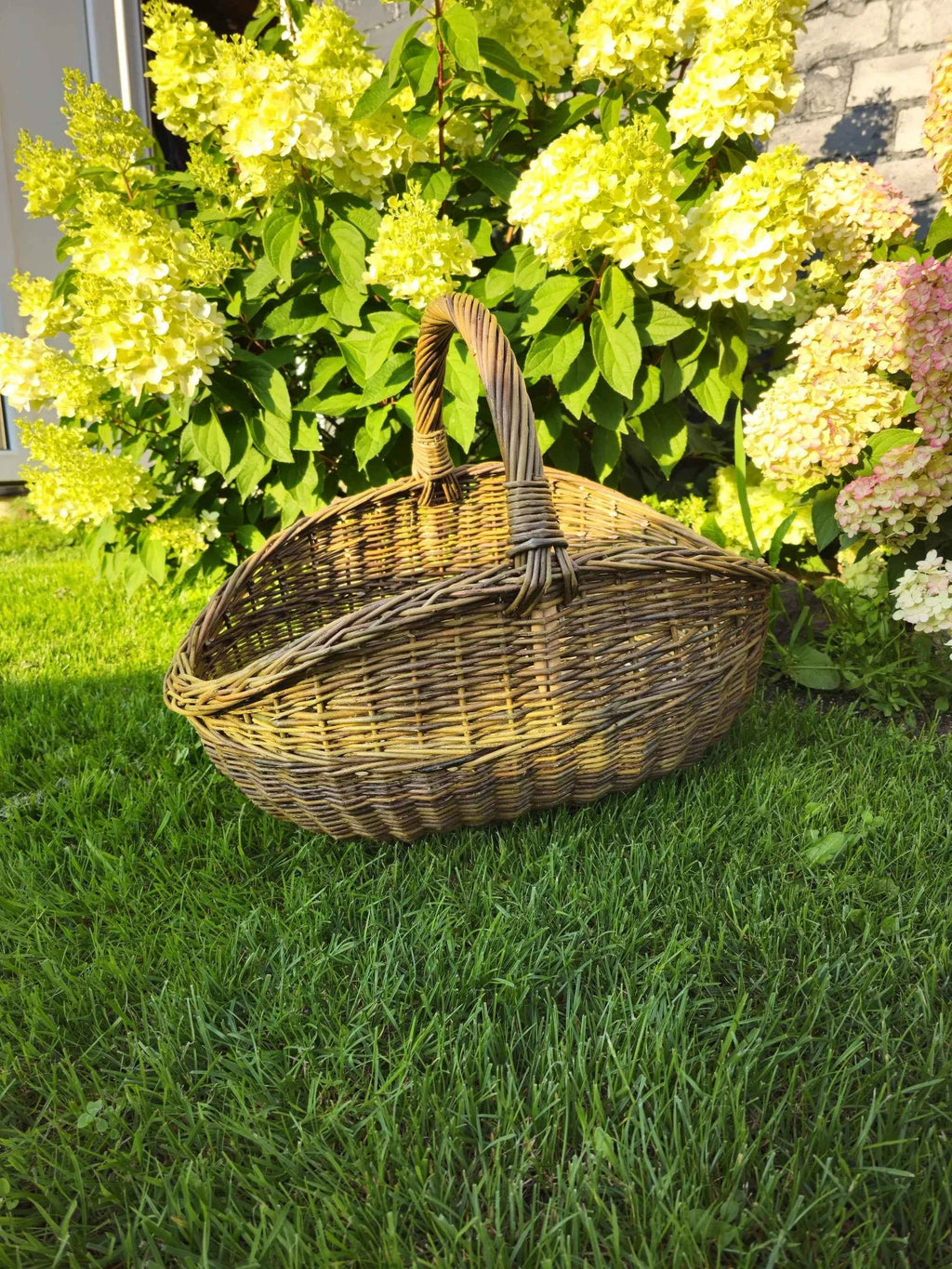 Wicker basket 032b - NaturelyWoven wicker - handmade