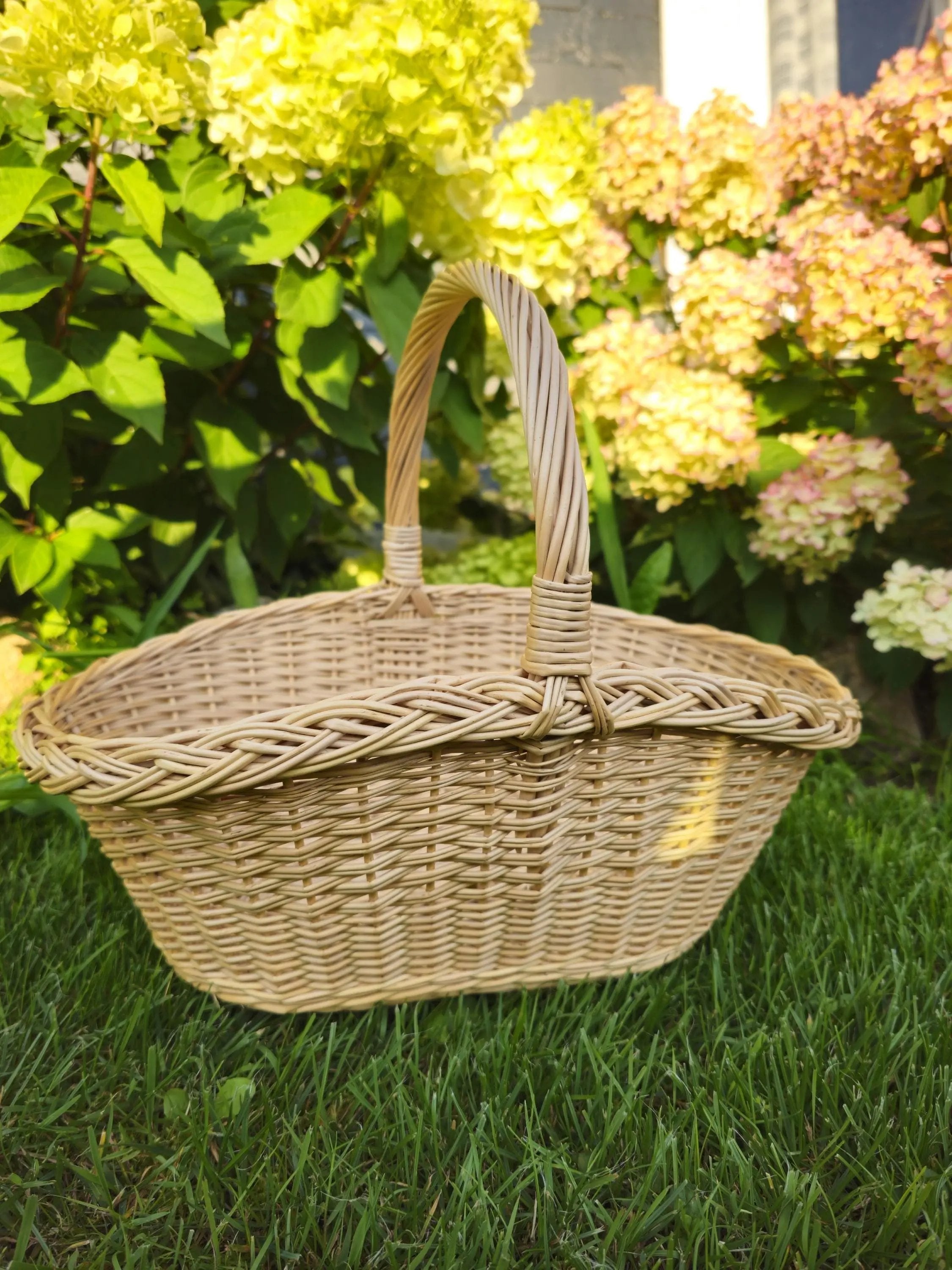 Handwoven Wicker Basket – Natural Willow Bread & Fruit Storage Basket - NaturelyWoven