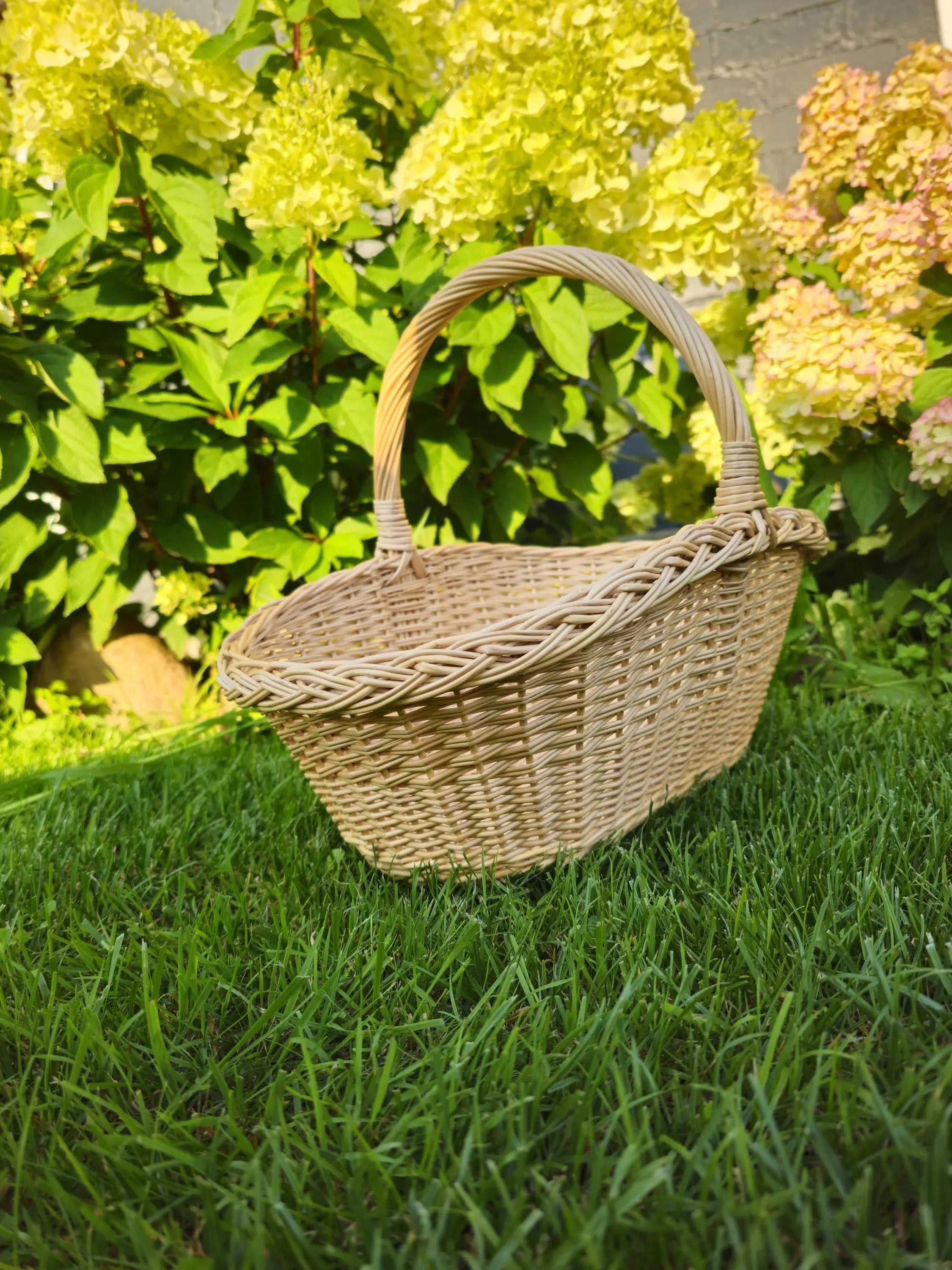 Handwoven Wicker Basket – Natural Willow Bread & Fruit Storage Basket - NaturelyWoven