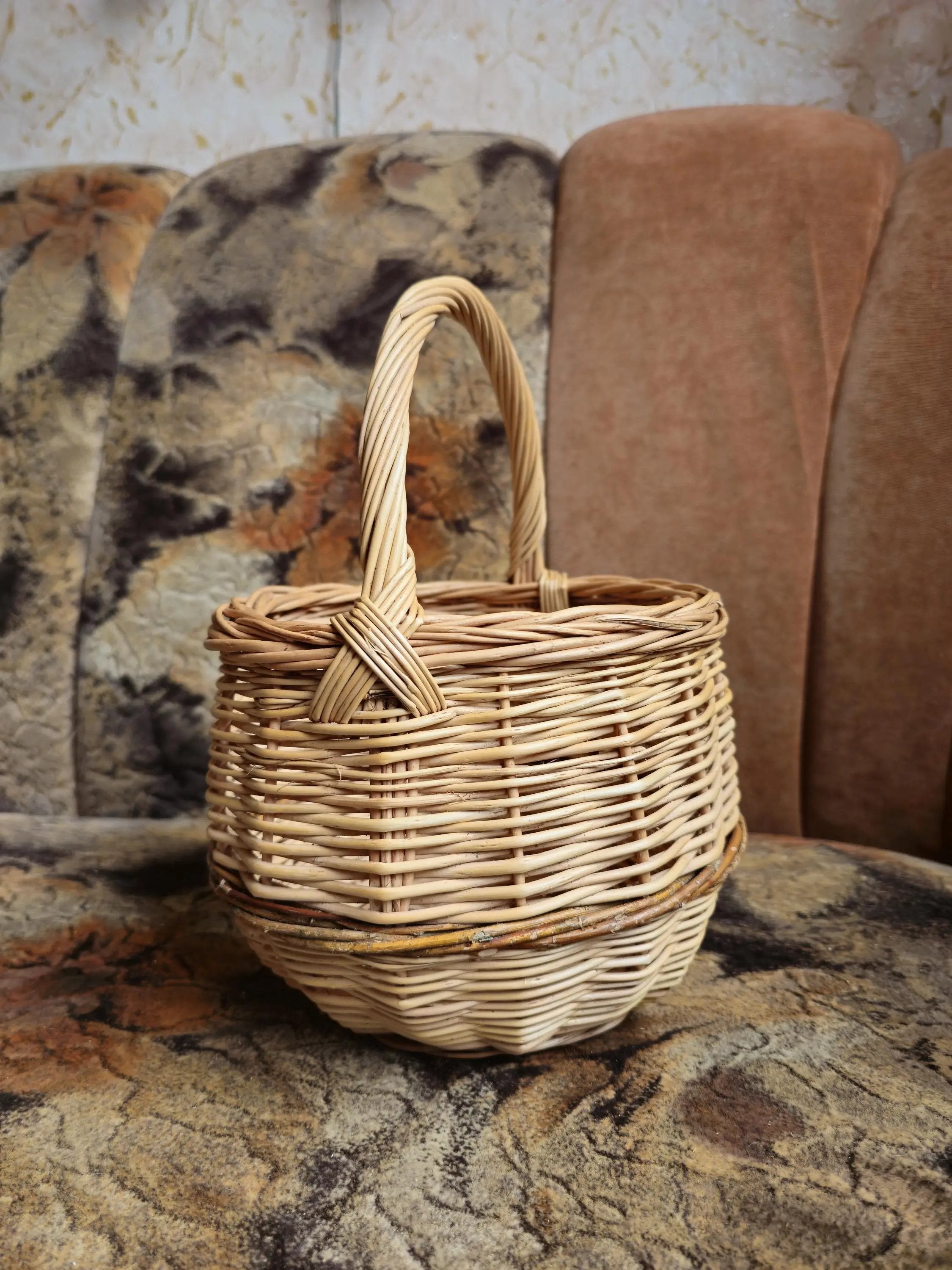 Rustic Round Wicker Garden Produce Basket with Handle - NaturelyWoven