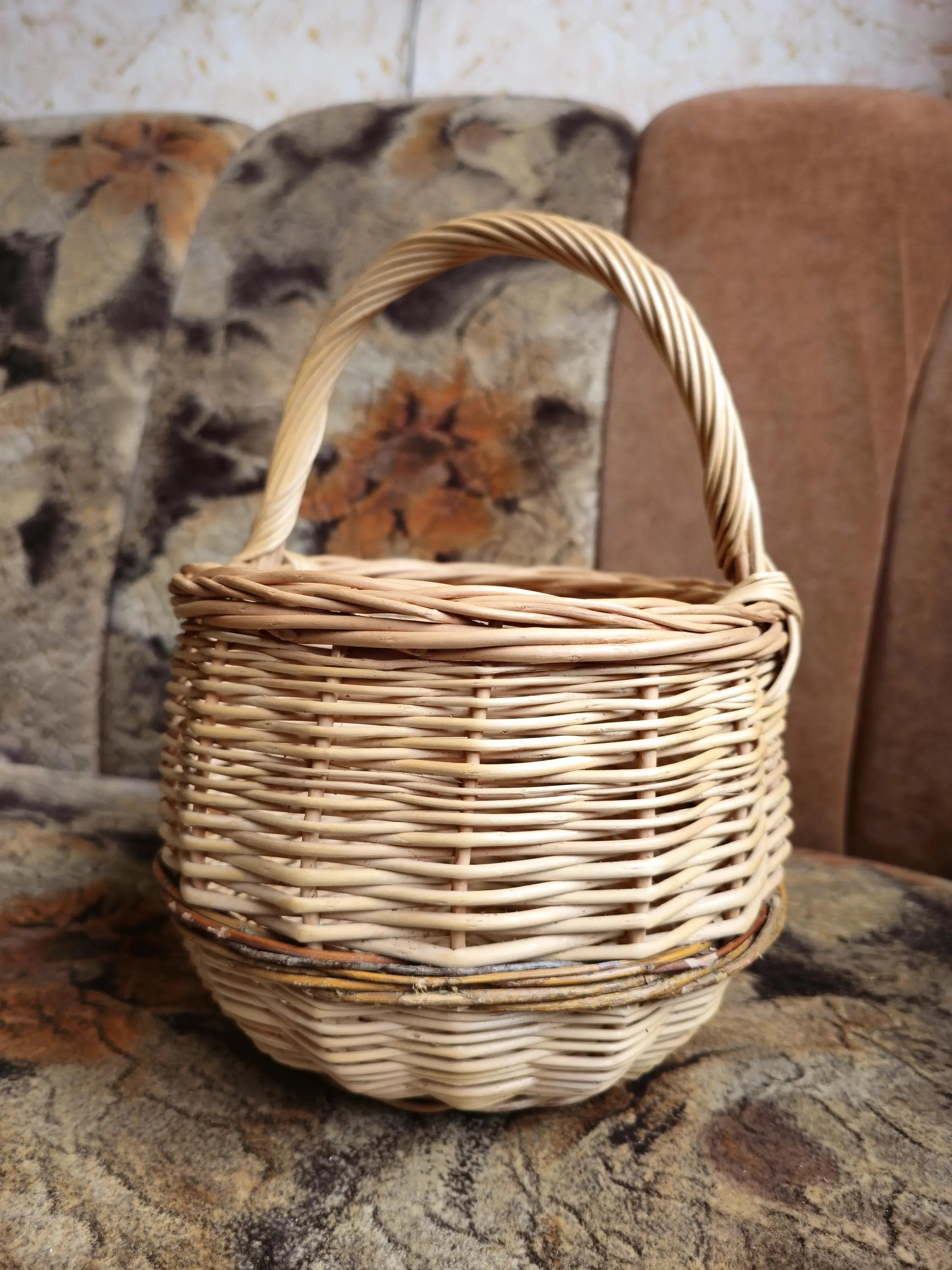 Rustic Round Wicker Garden Produce Basket with Handle - NaturelyWoven