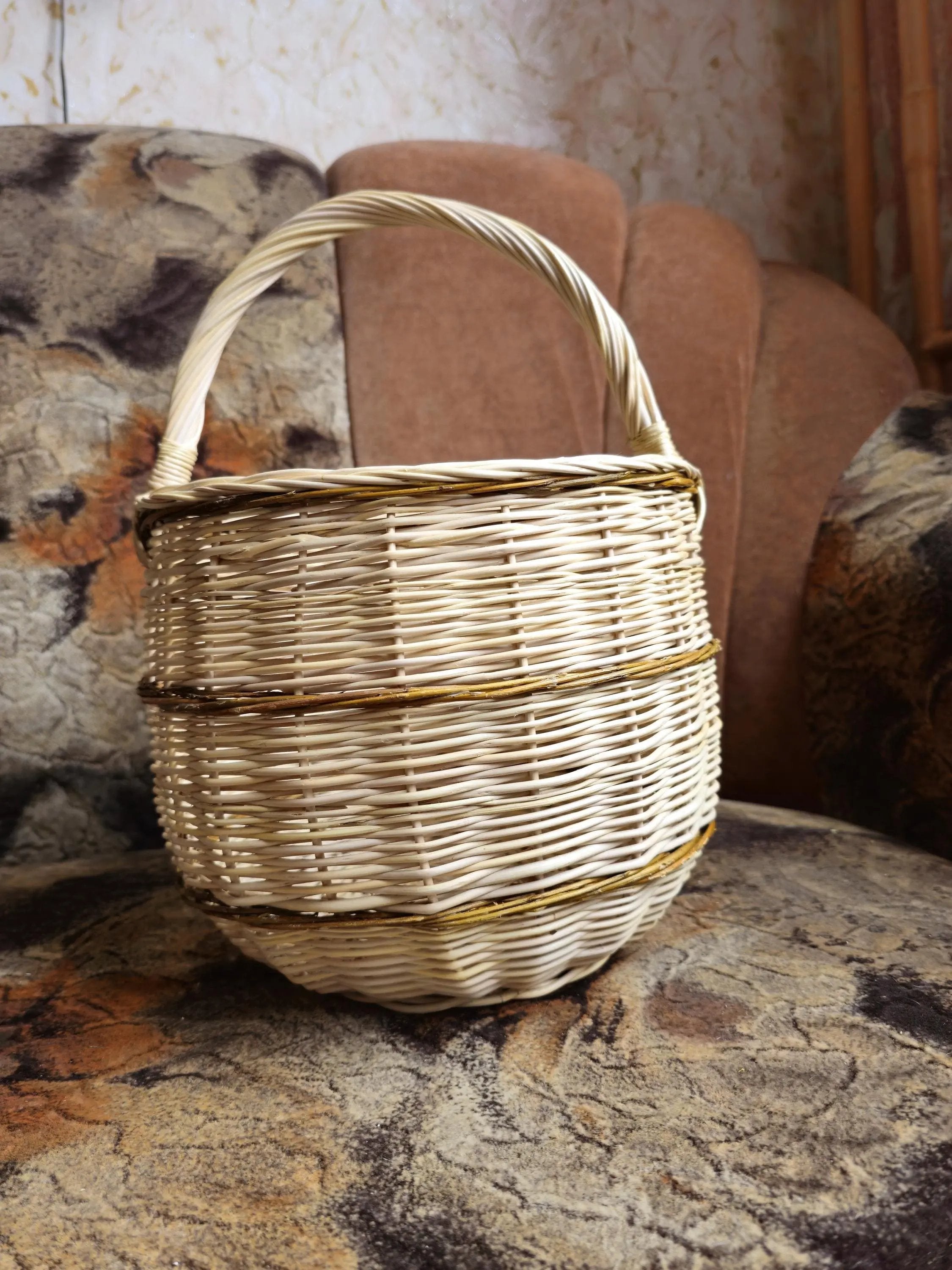 Rustic Natural Willow Foraging Basket - Handwoven Wicker Basket - NaturelyWoven