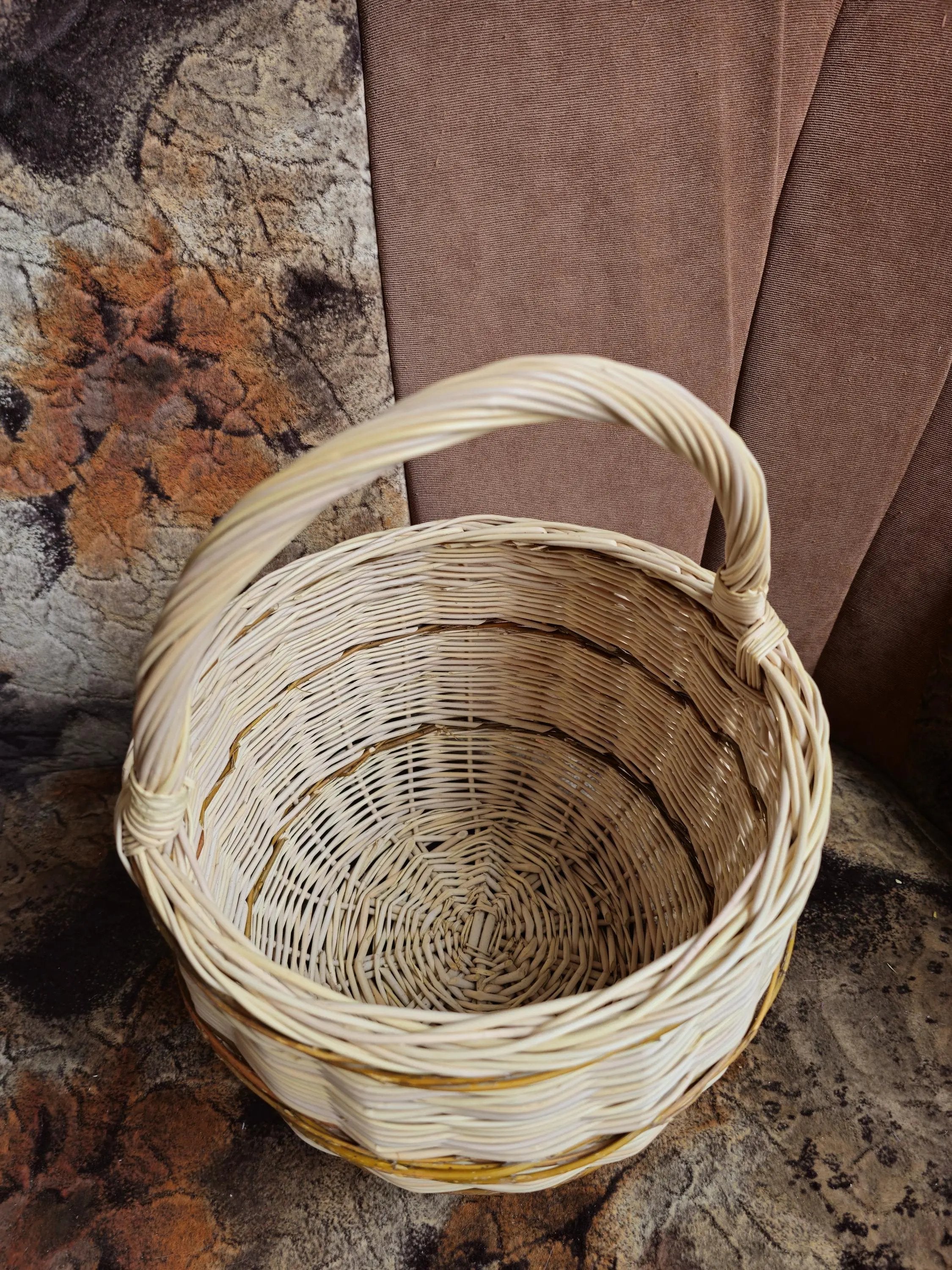 Rustic Natural Willow Foraging Basket - Handwoven Wicker Basket - NaturelyWoven