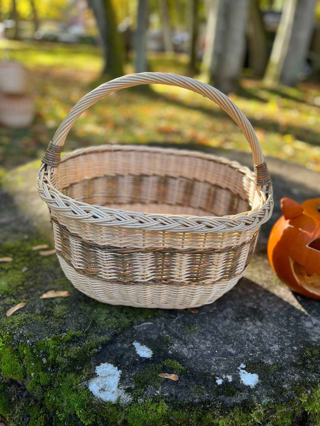 Wicker basket 050b - NaturelyWoven wicker - handmade
