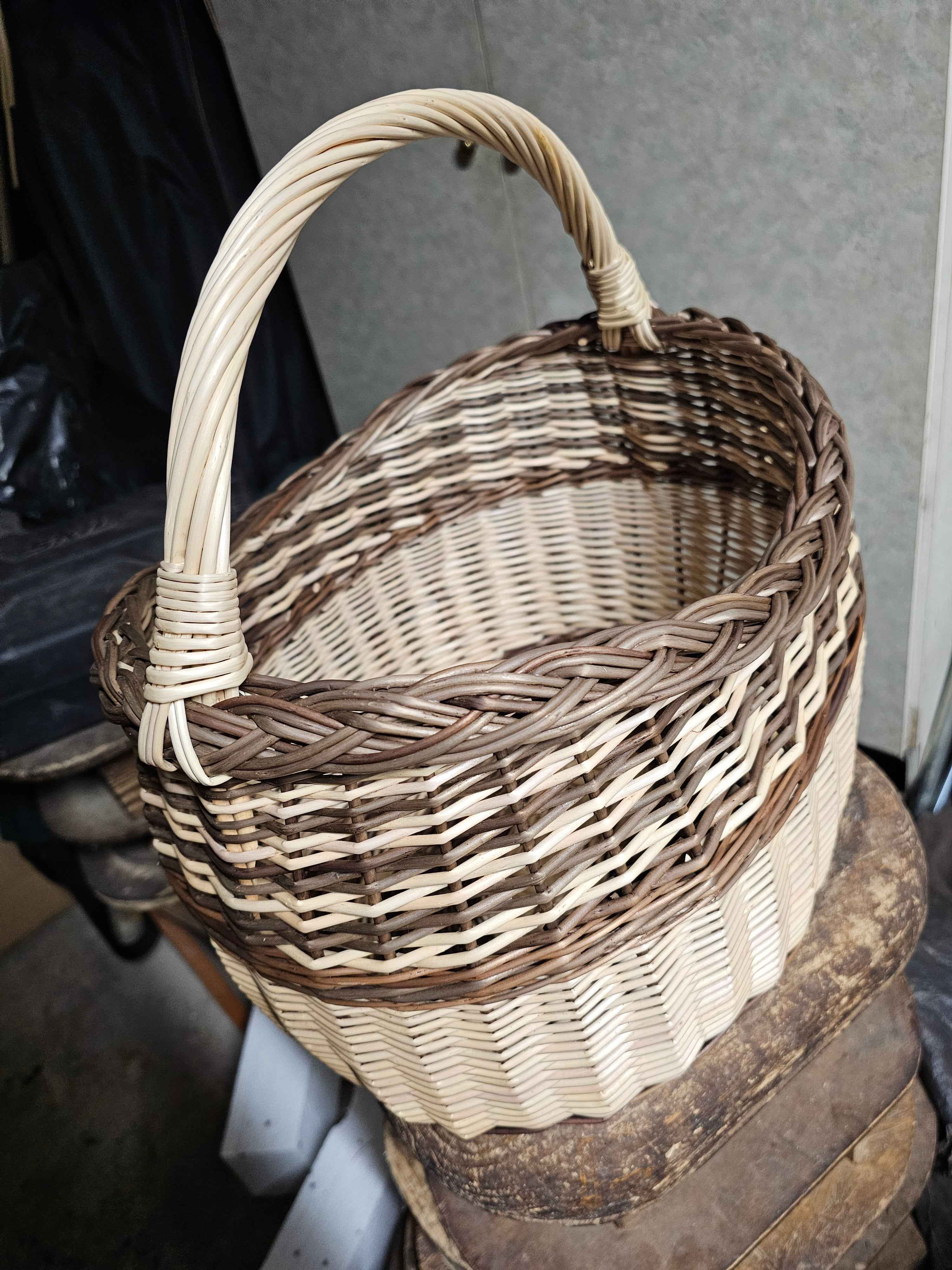 Wicker basket 039b - NaturelyWoven wicker - handmade
