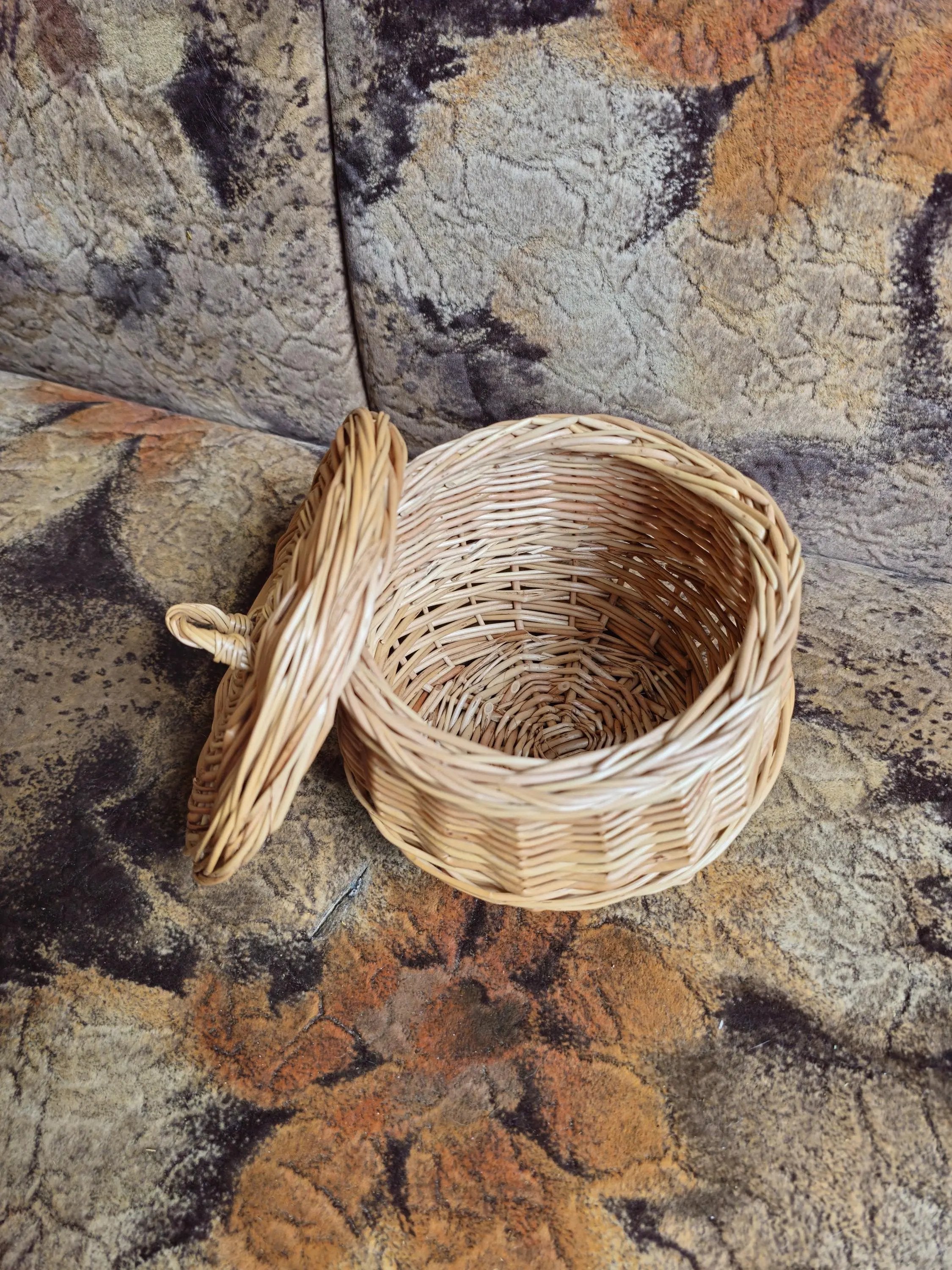 Handwoven Willow Basket – Rustic Kitchen Container with Lid | Wicker Storage Jar - NaturelyWoven