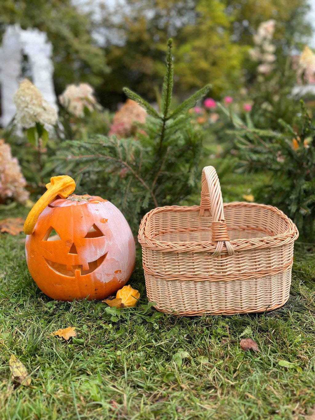 Willow basket 005b - NaturelyWoven wicker - handmade
