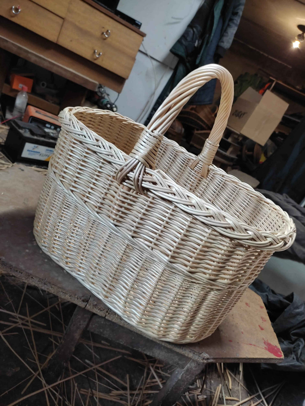 Willow basket 005b - NaturelyWoven wicker - handmade