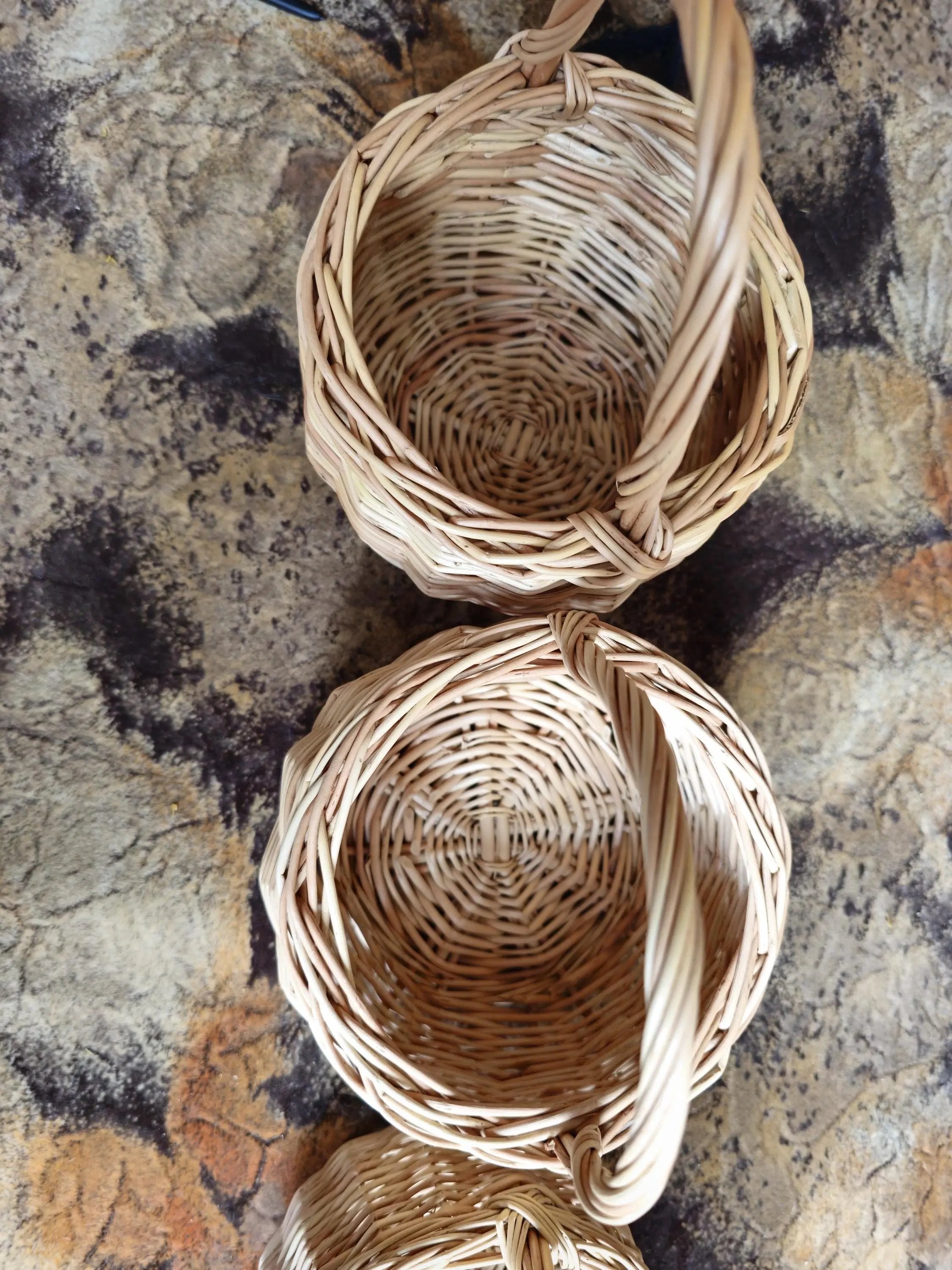 Handwoven Willow Basket - Small Woven Berry Picking Basket with Handle - NaturelyWoven