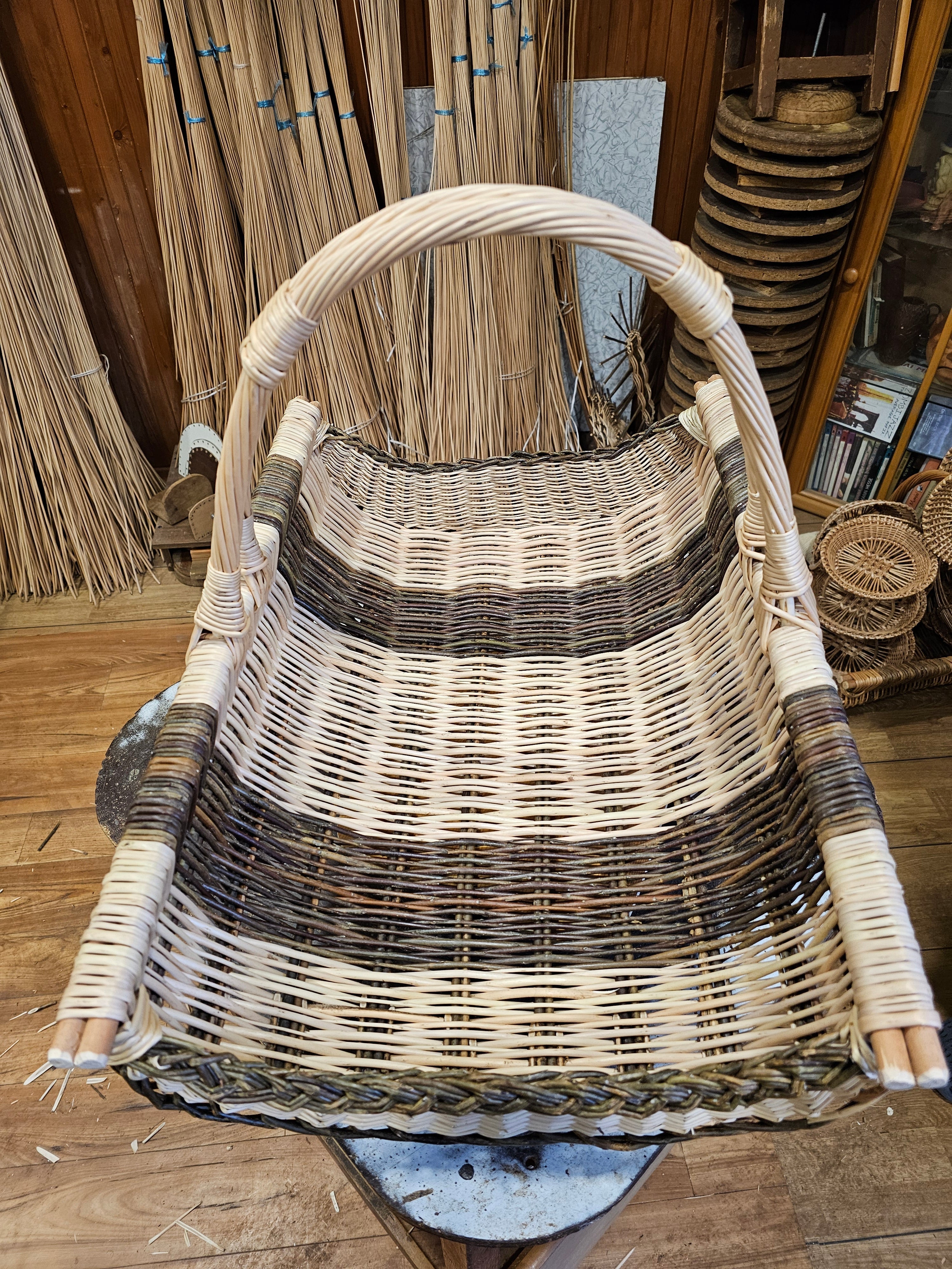 Large firewood basket 039r - NaturelyWoven