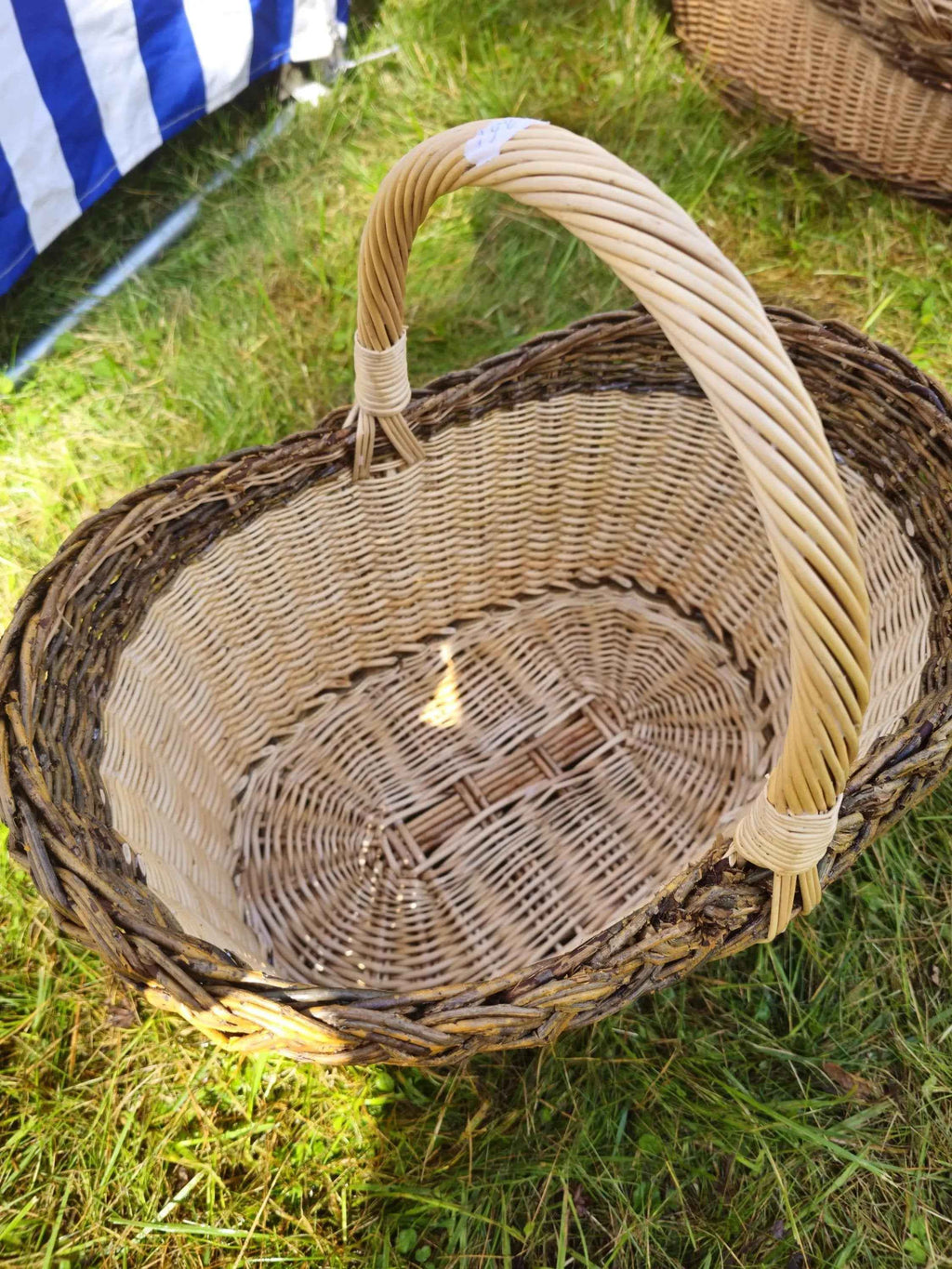 Didelė sandėliavimo pintinė su rankena — vytelių pintinė, 3 nuotrauka