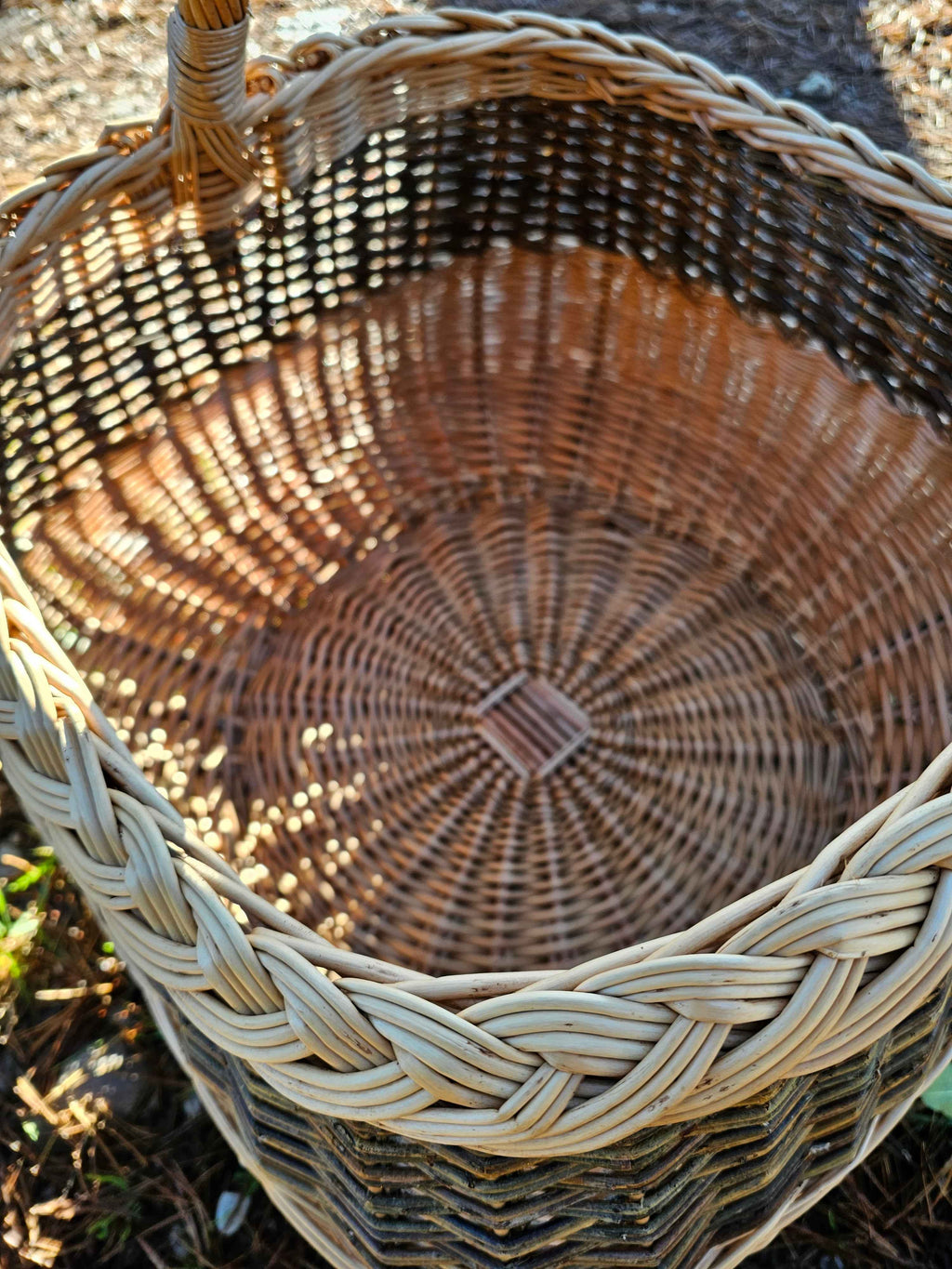 Wicker basket 017r - NaturelyWoven wicker - handmade