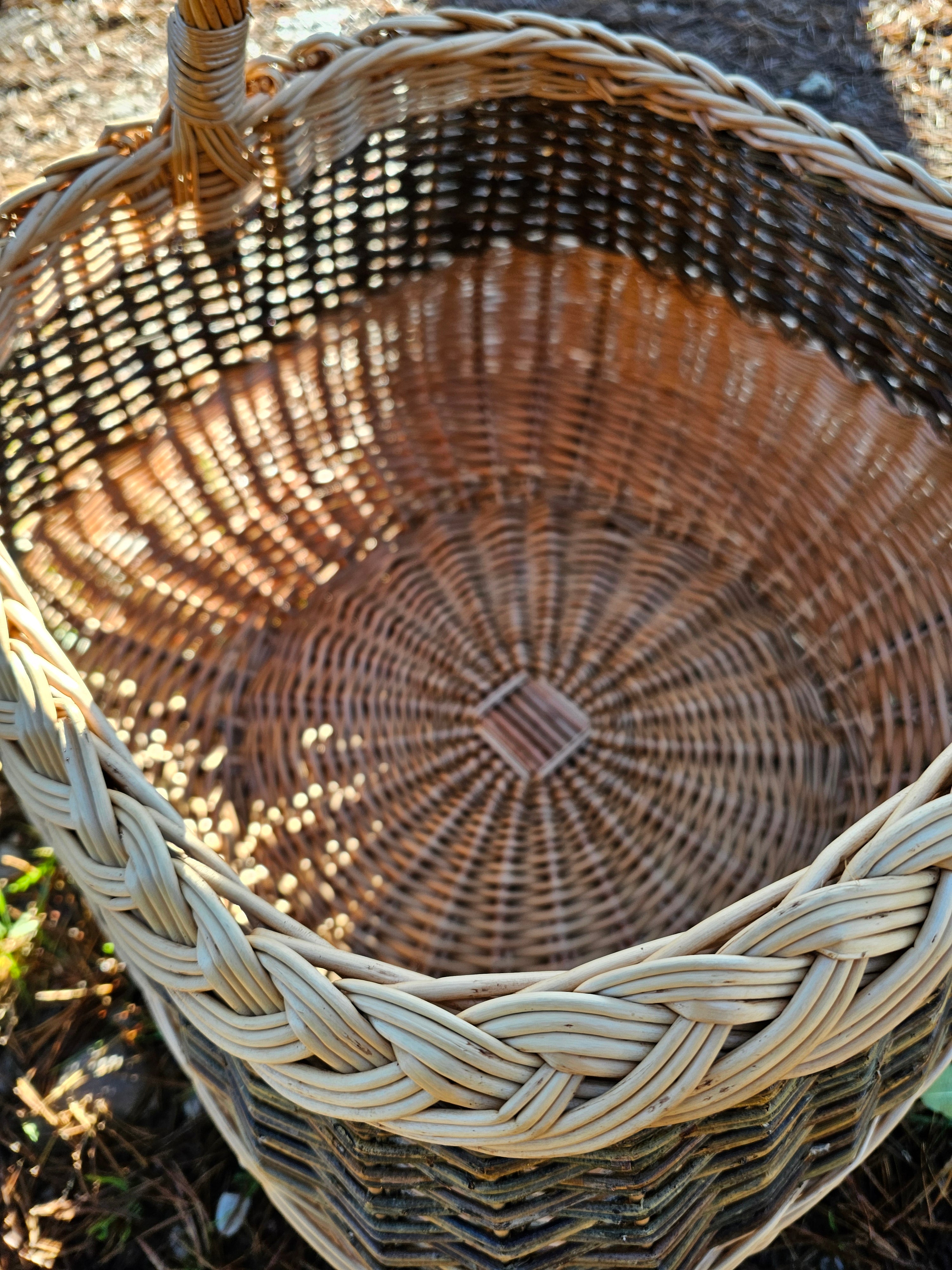 Large wicker basket 017r - NaturelyWoven