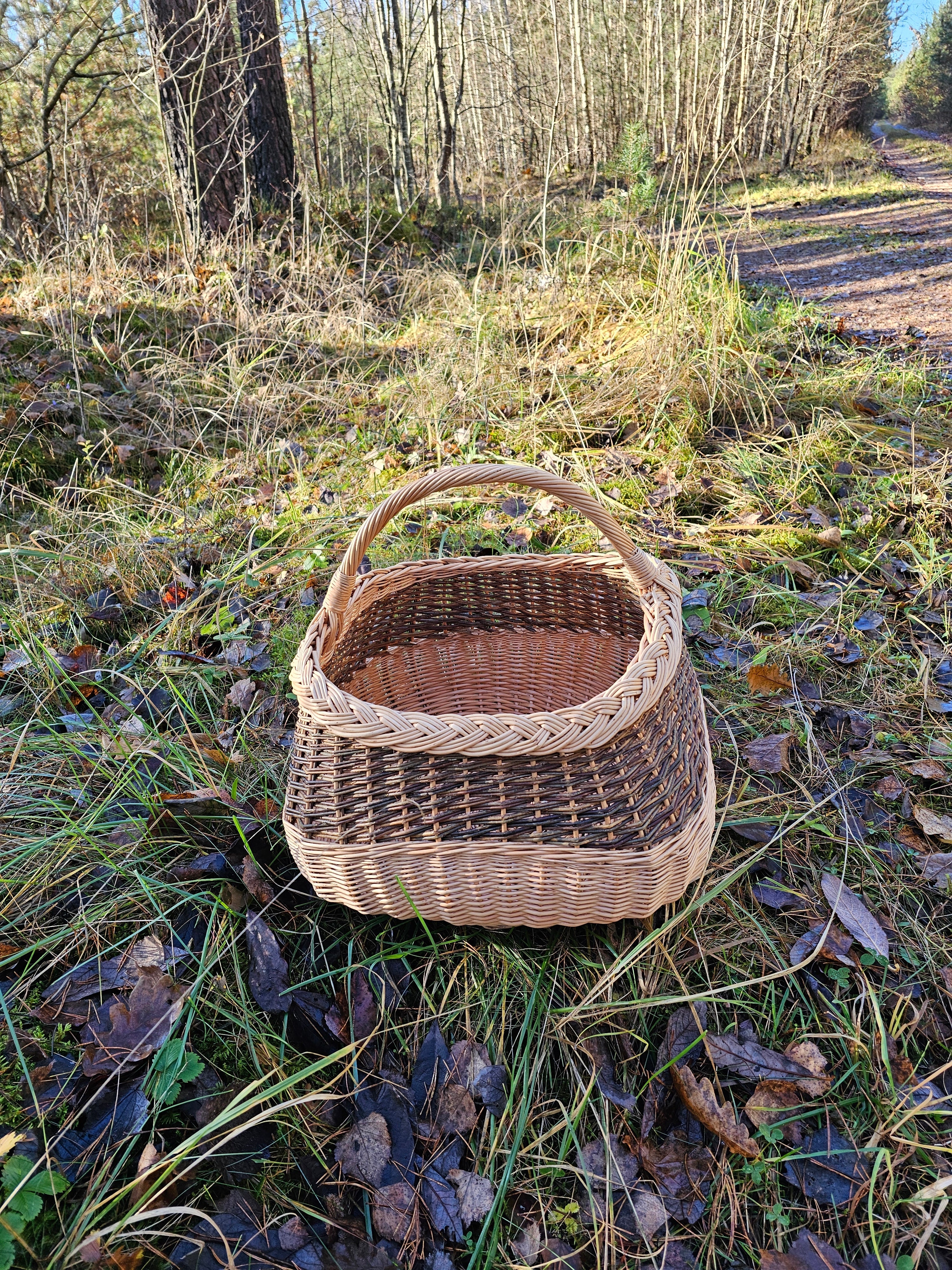 Large wicker basket 017r - NaturelyWoven