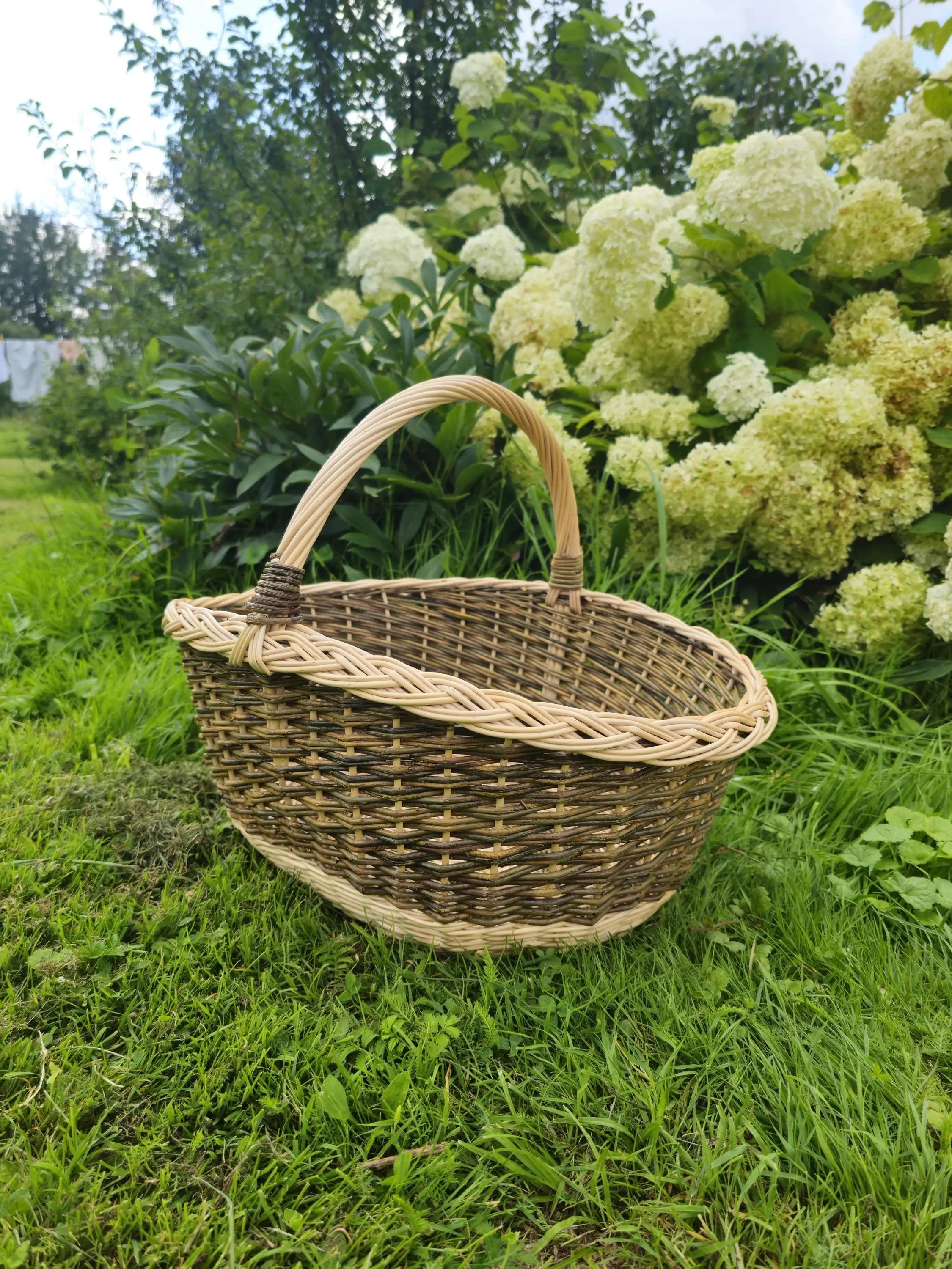 Large Wicker Basket – Durable Willow Storage Basket with Sturdy Handle - NaturelyWoven