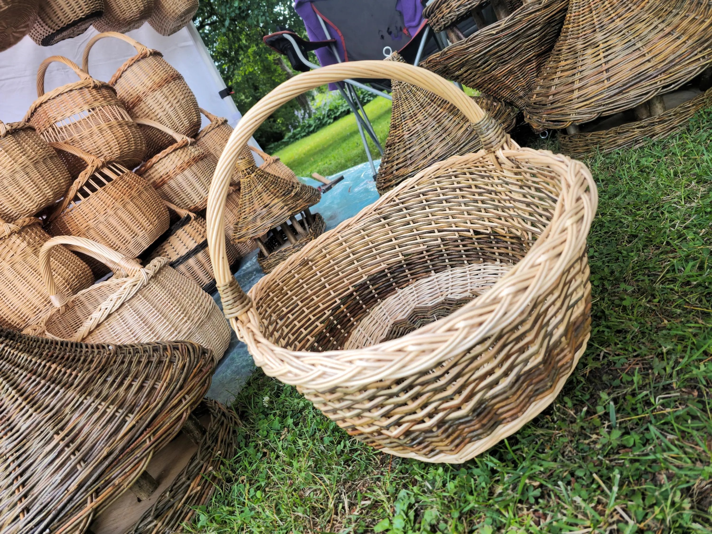 Large Wicker Basket – Durable Willow Storage Basket with Sturdy Handle - NaturelyWoven