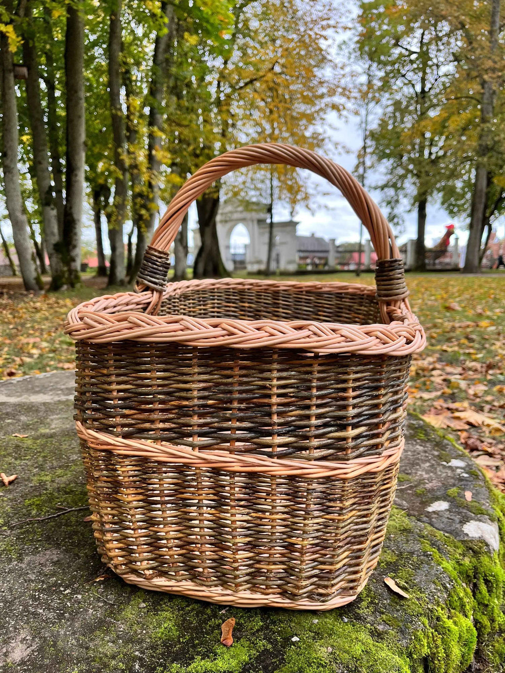 Large willow basket 052b - NaturelyWoven wicker - handmade