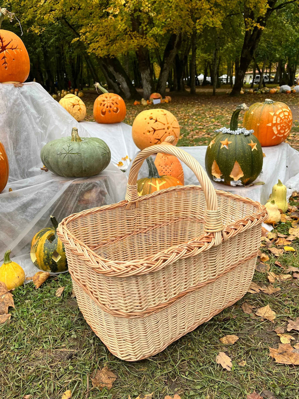 Large willow basket 052b - NaturelyWoven wicker - handmade