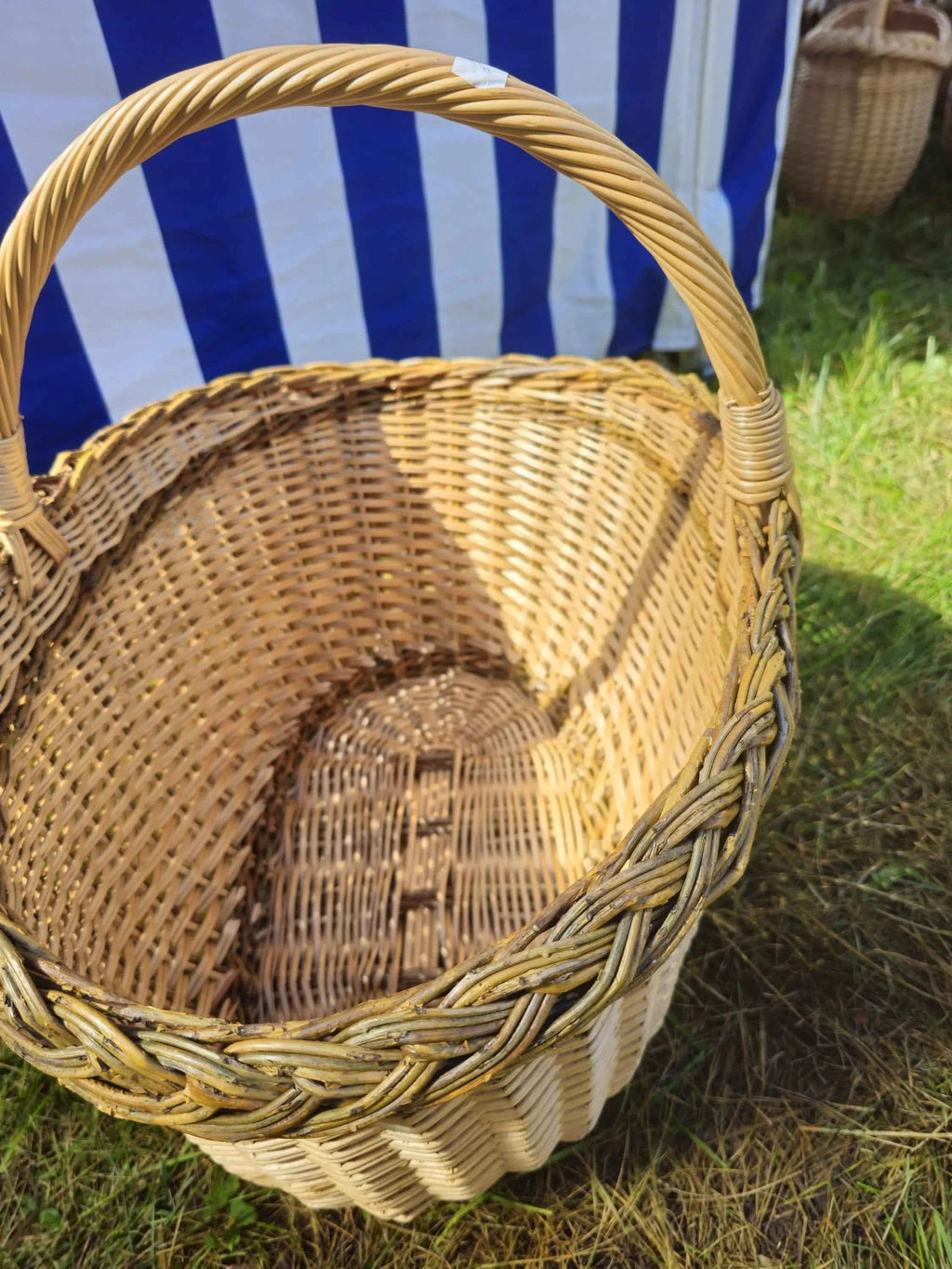 Wicker basket 013r - NaturelyWoven wicker - handmade