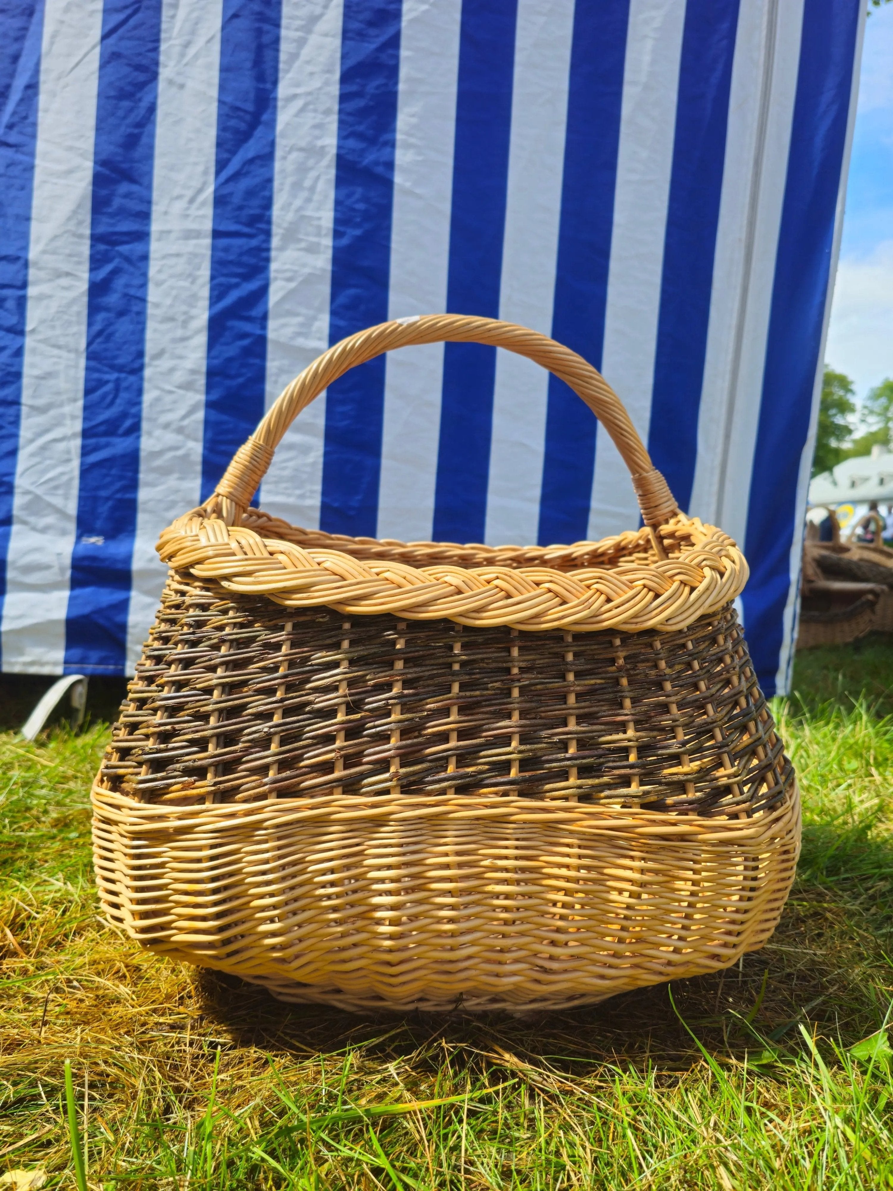 Large wicker basket 017r - NaturelyWoven