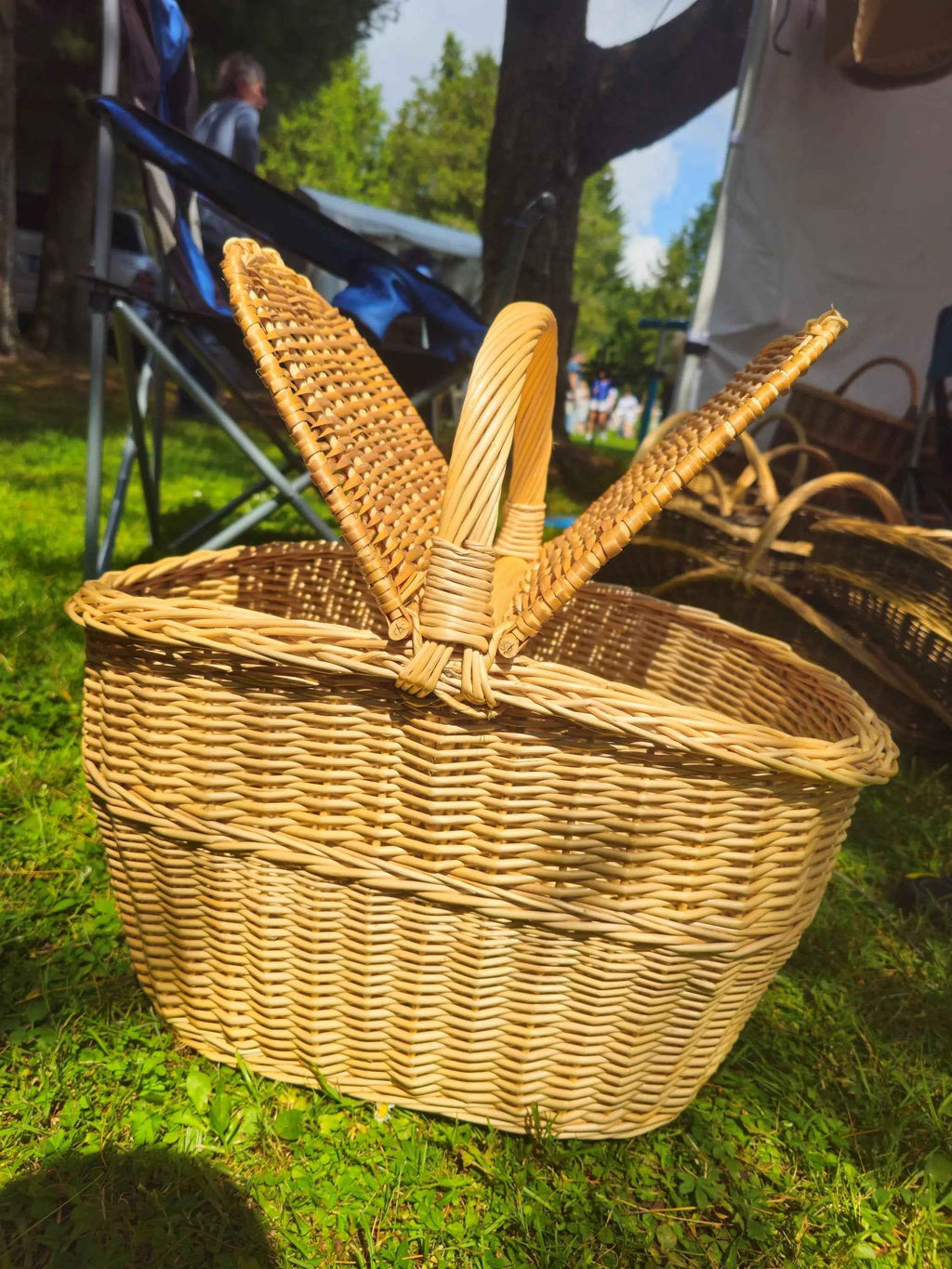 Didelė pikniko pintinė — rankų darbo pikniko pintinė iš lietuviškos vytelės