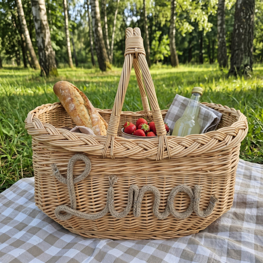 Vytelių pintinė su vardu Lina